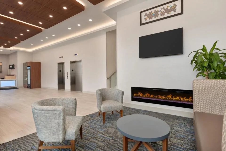 Holiday Inn Express - Jamaica - JFK AirTrain - NYC by IHG