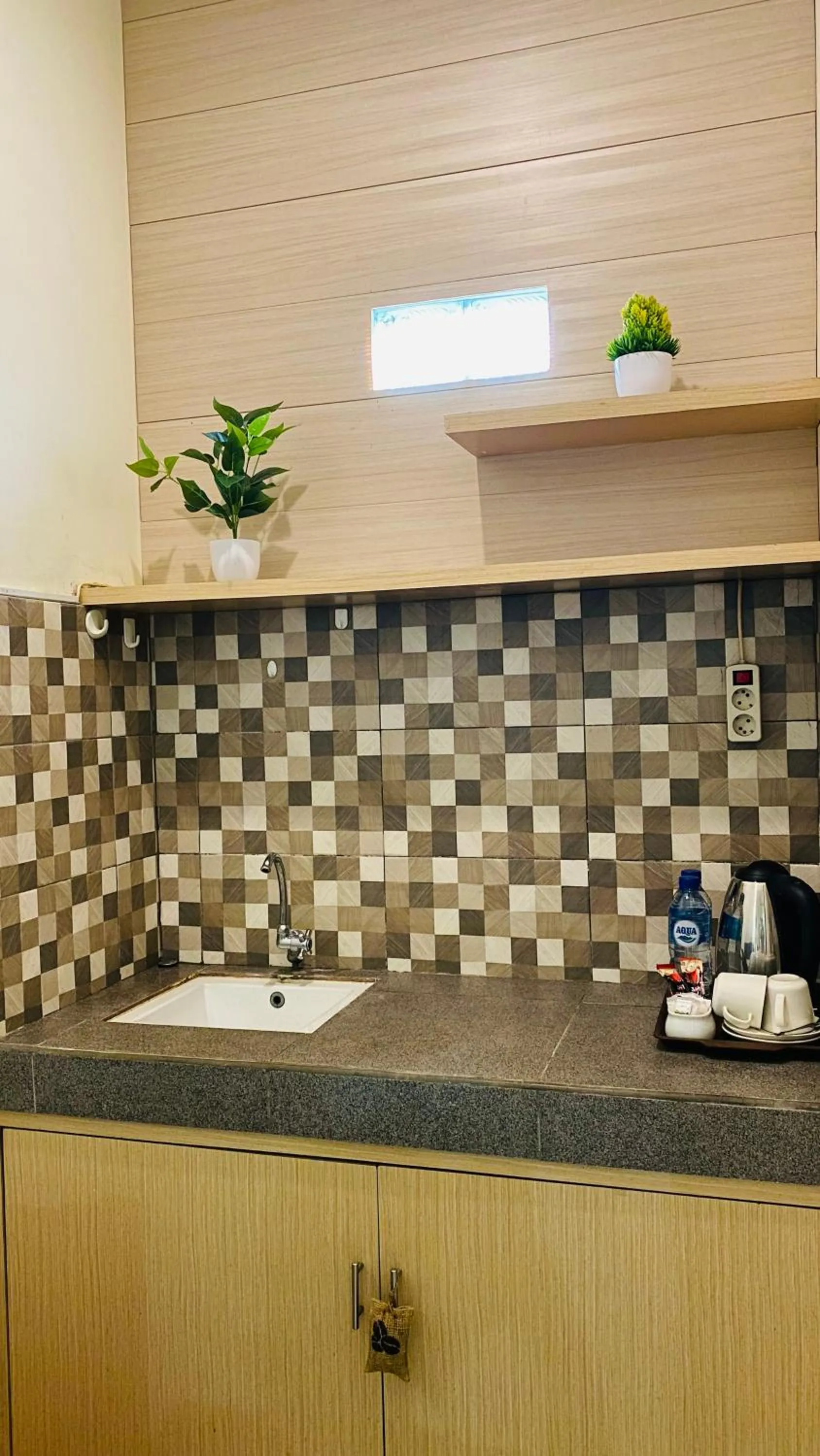 Coffee/tea facilities in Mailaku House