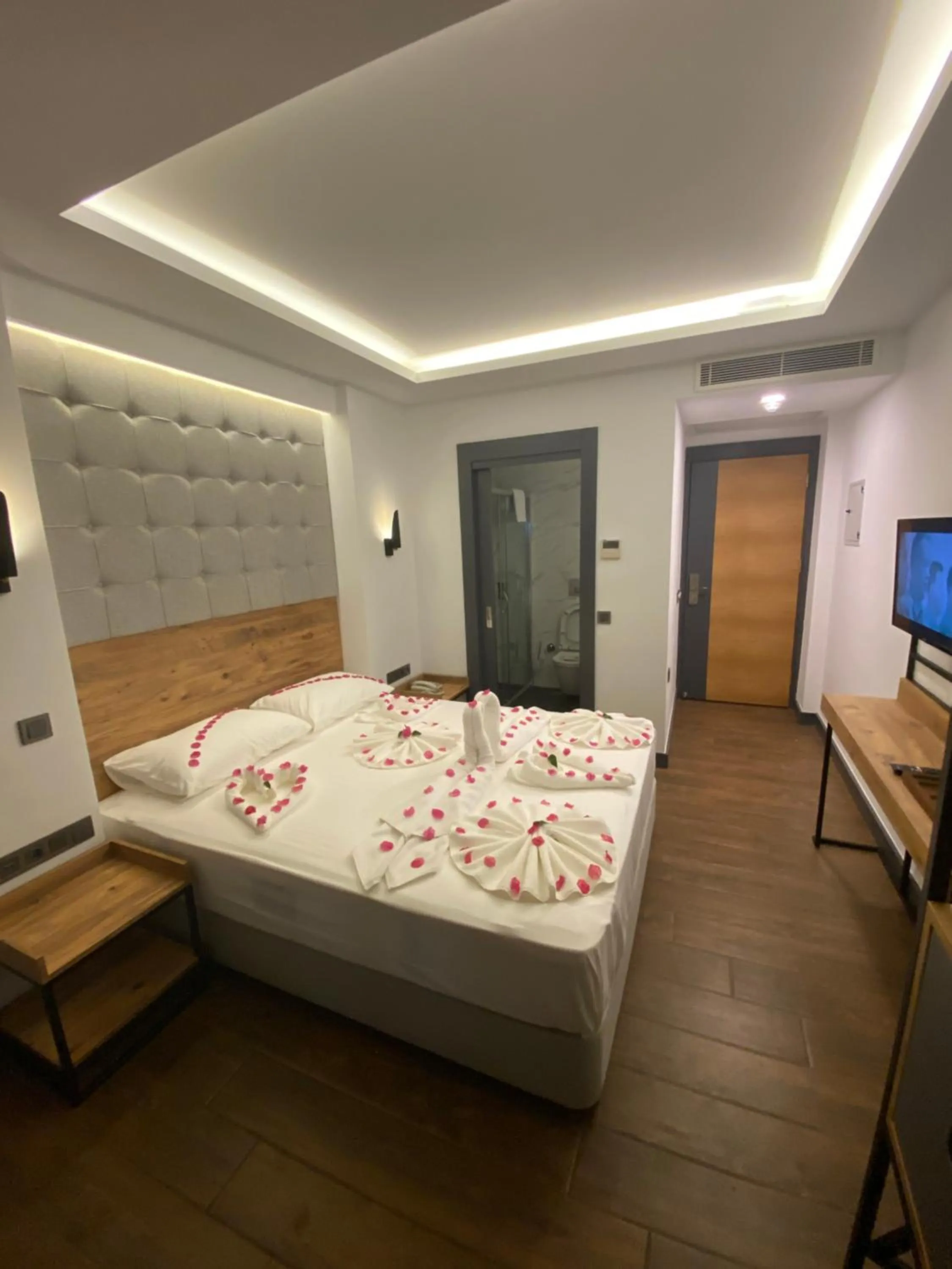 Bed in MİYAS LUXURY HOTEL