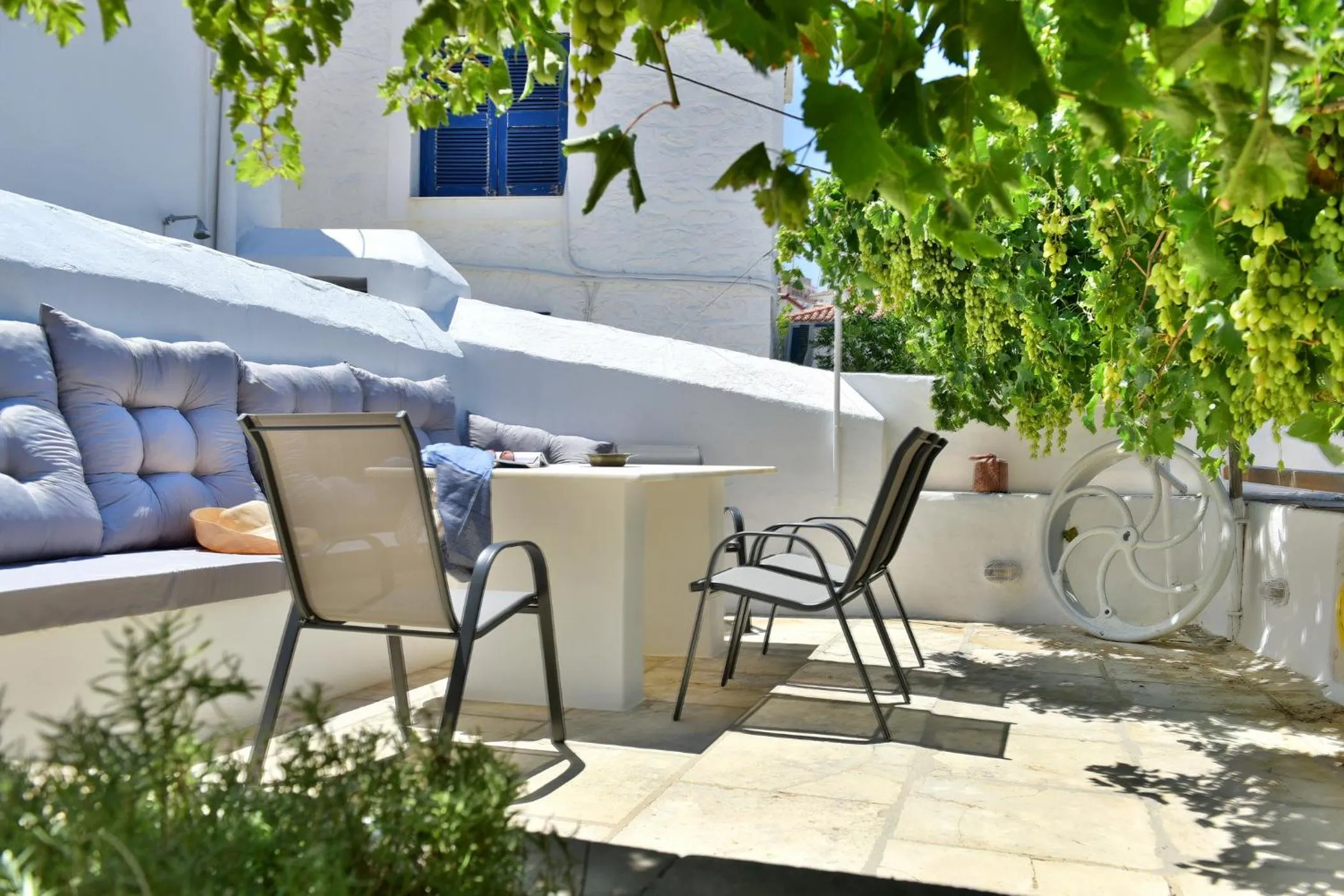 Balcony/Terrace in Hydra Art Suites