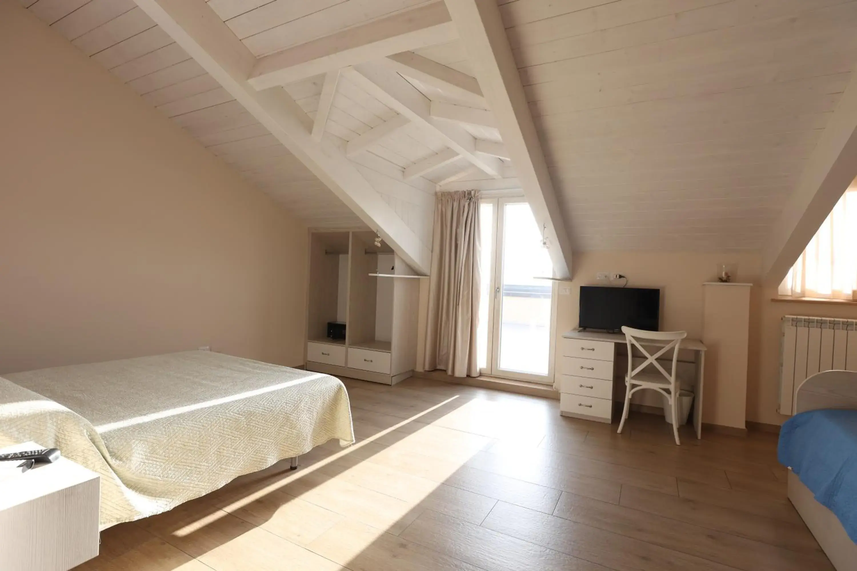 Quadruple Room with Private Bathroom - single occupancy in B&B Oliveto Quadruple Room with Private Bathroom - single occupancy in B&B Oliveto