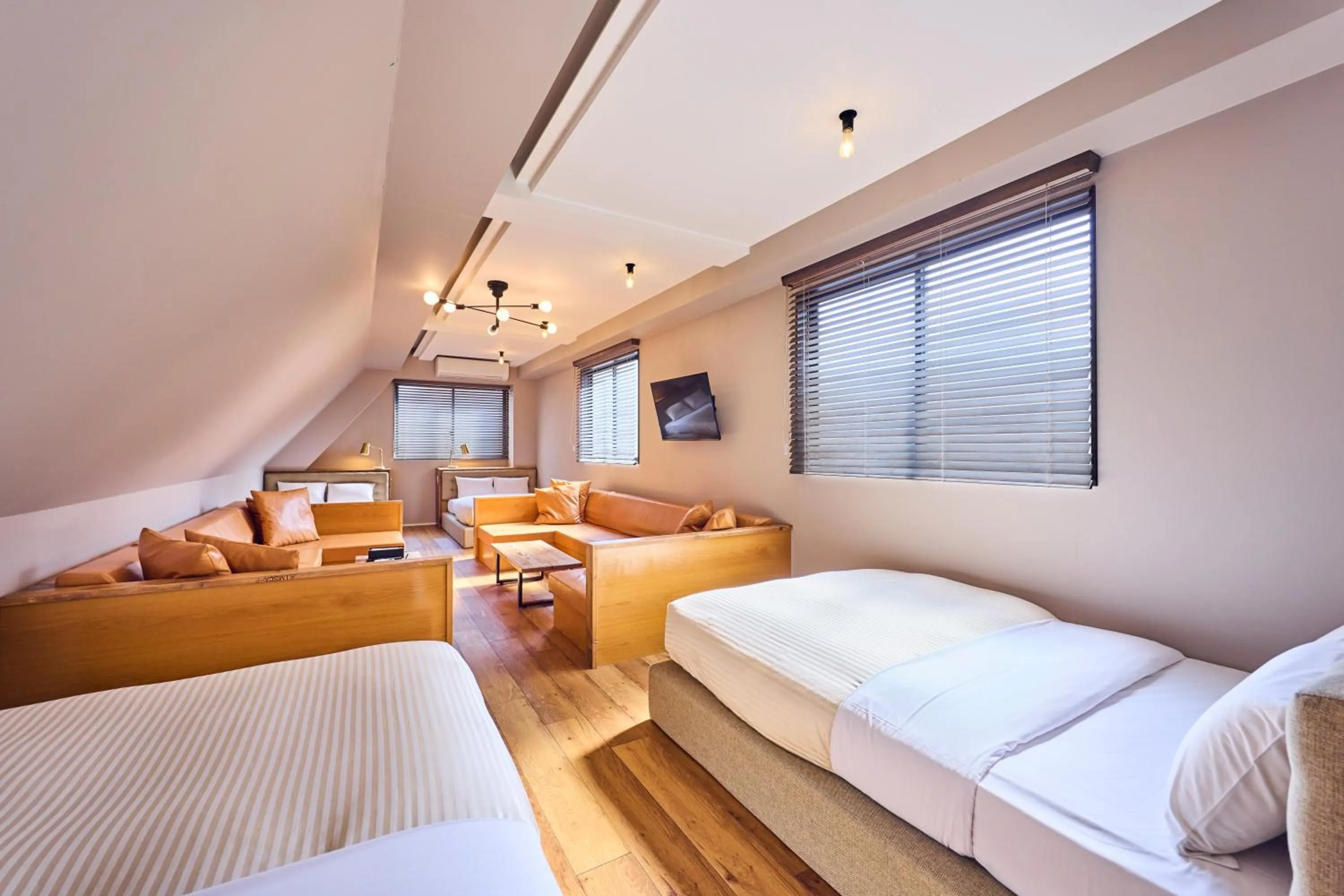 Photo of the whole room, Bed in Hotel Vintage Tokyo Kagurazaka