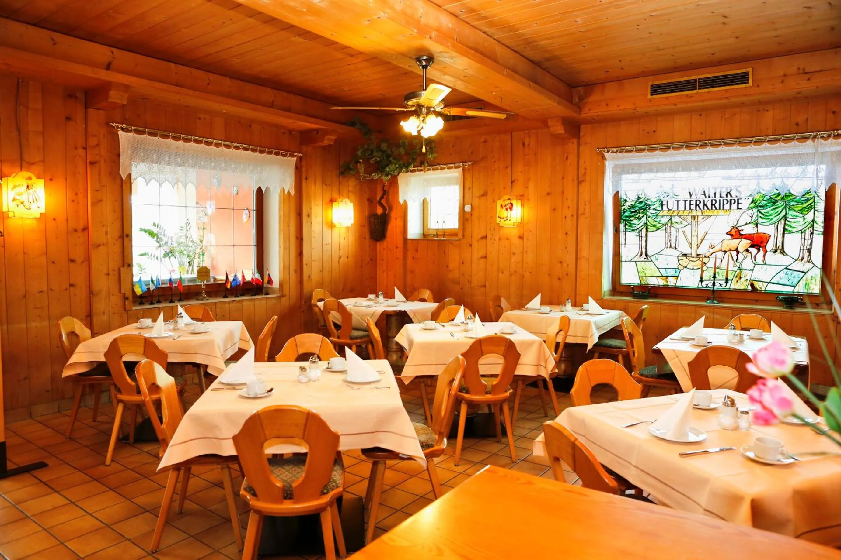 Restaurant/places to eat in Airport-Hotel Fortuna