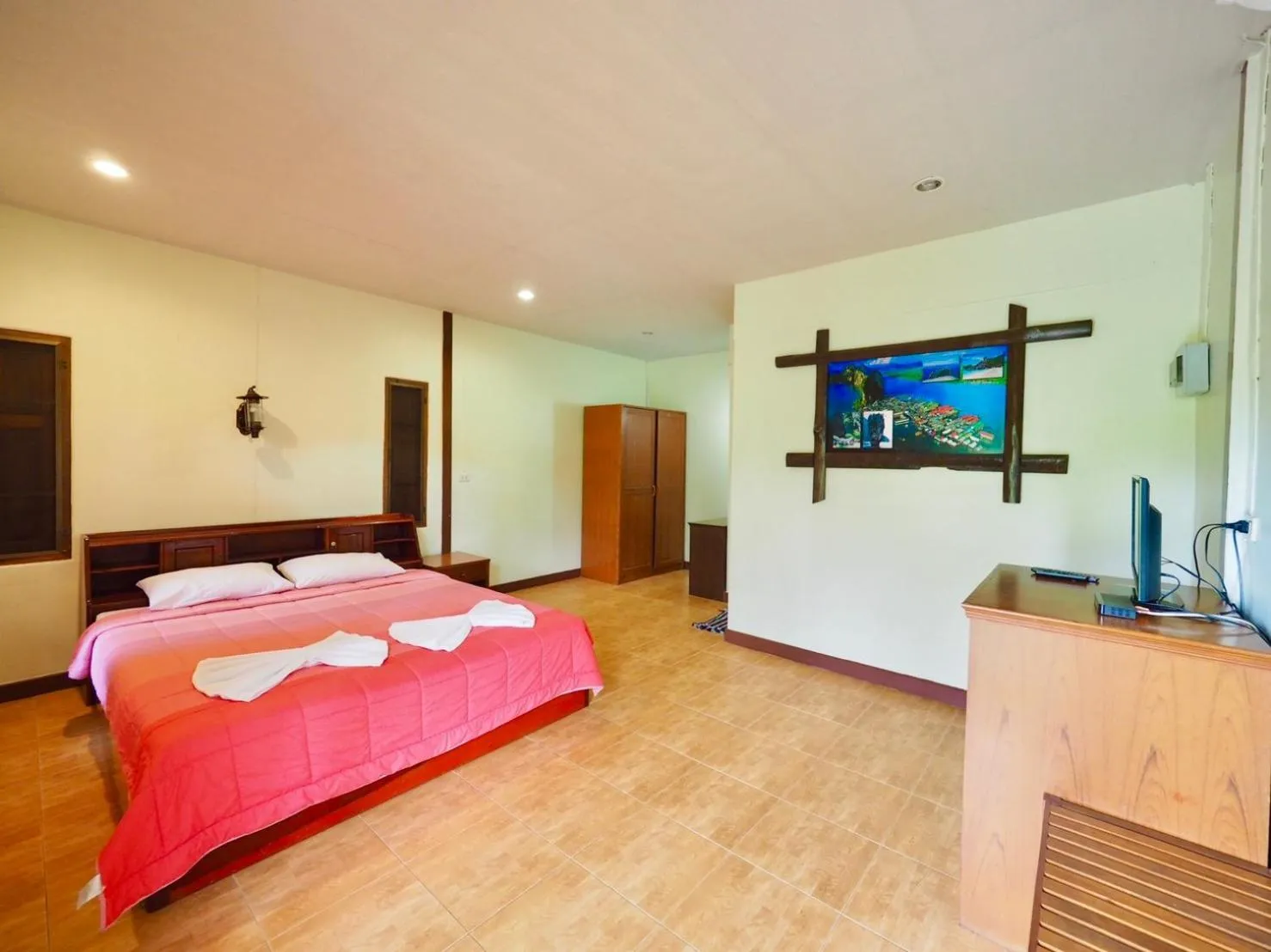 Bed in Baan Pak Rim Kuaen Resort