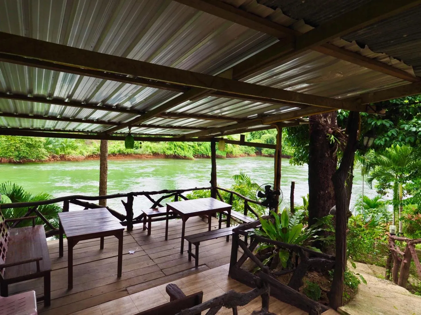 Balcony/Terrace in Baan Pak Rim Kuaen Resort
