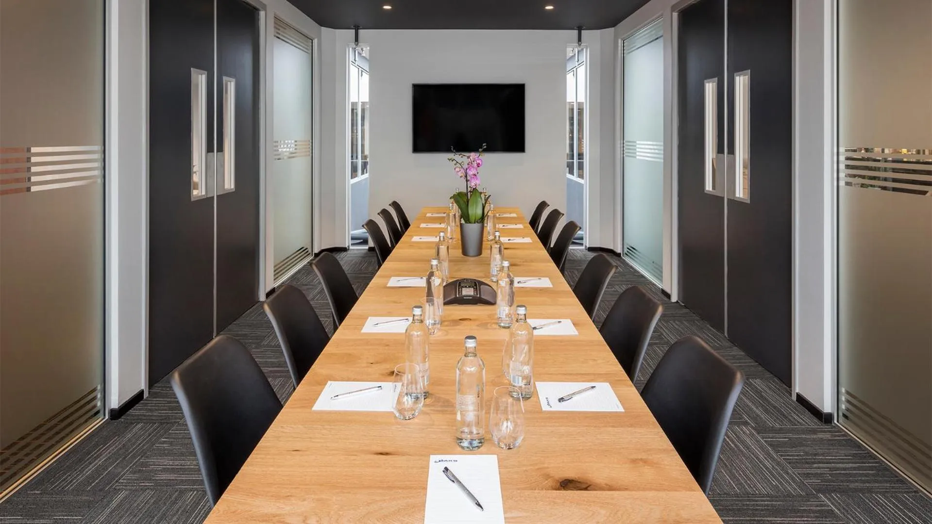 Banquet/Function facilities in Hotel Room @ 89 Courtenay Place