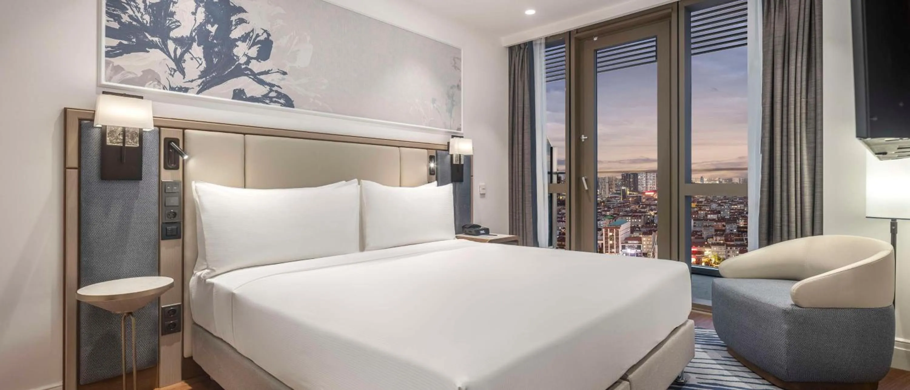 View (from property/room), Bed in Hilton Mall Of Istanbul