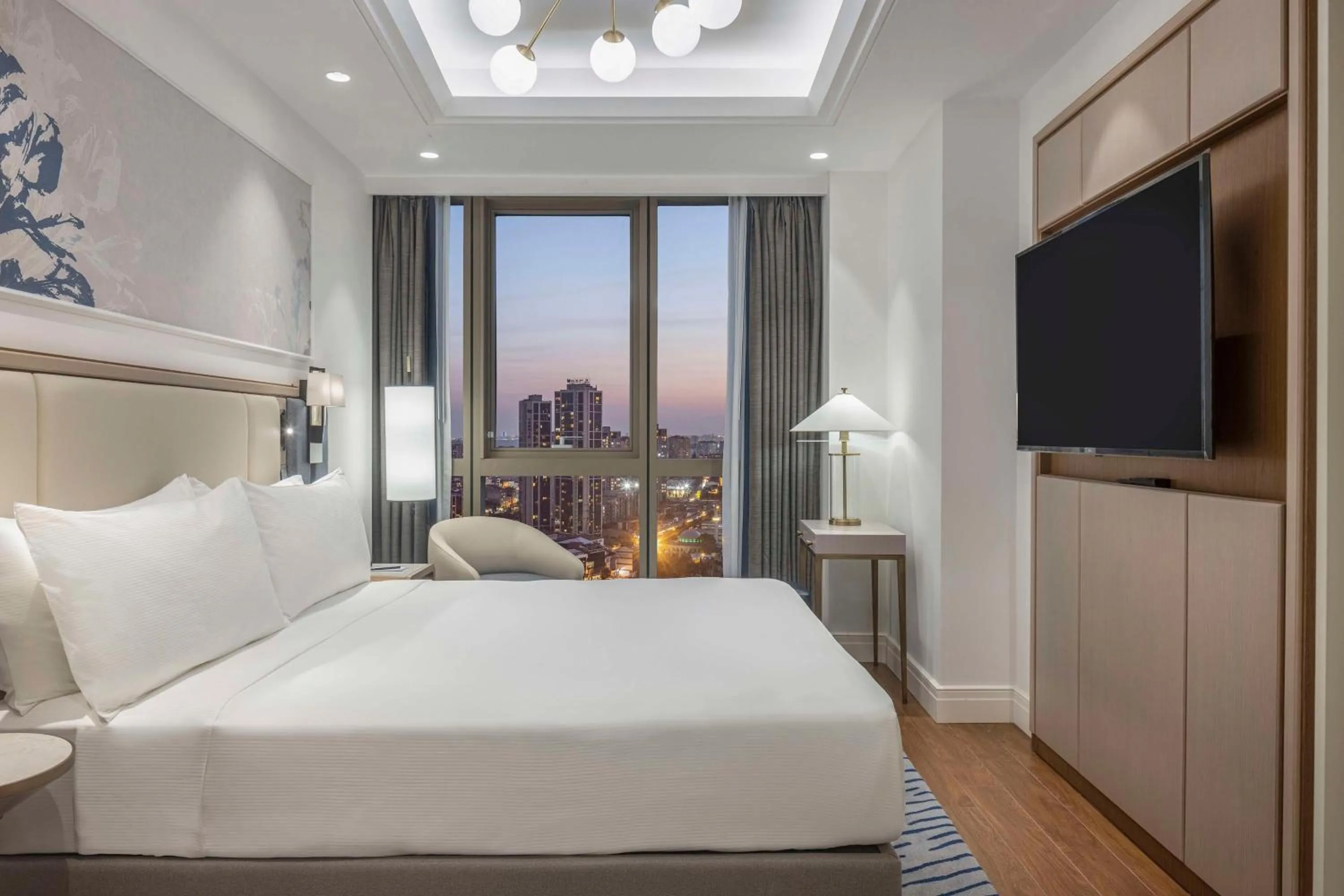 Bedroom, Bed in Hilton Mall Of Istanbul