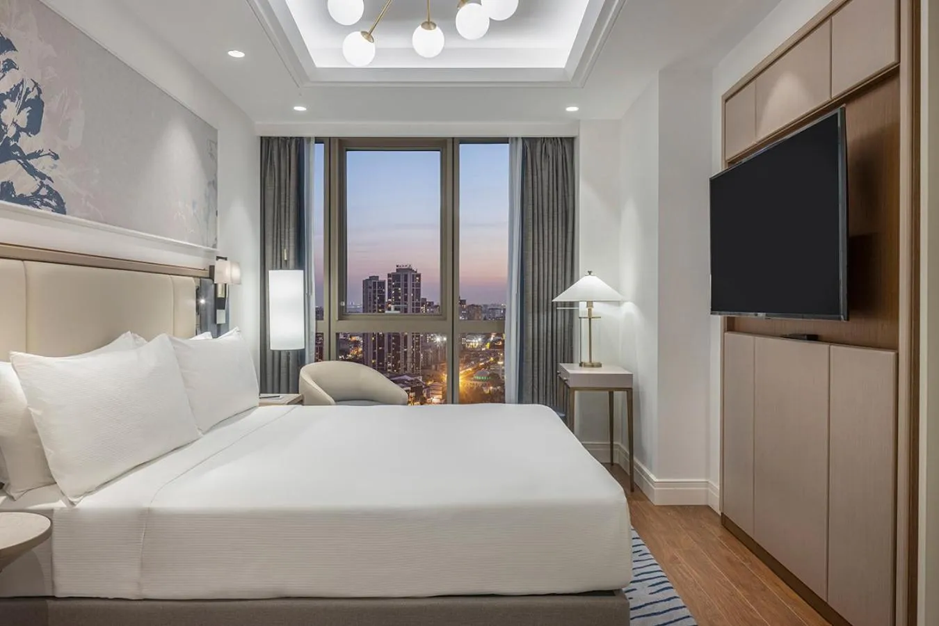 Bedroom, Bed in Hilton Mall Of Istanbul