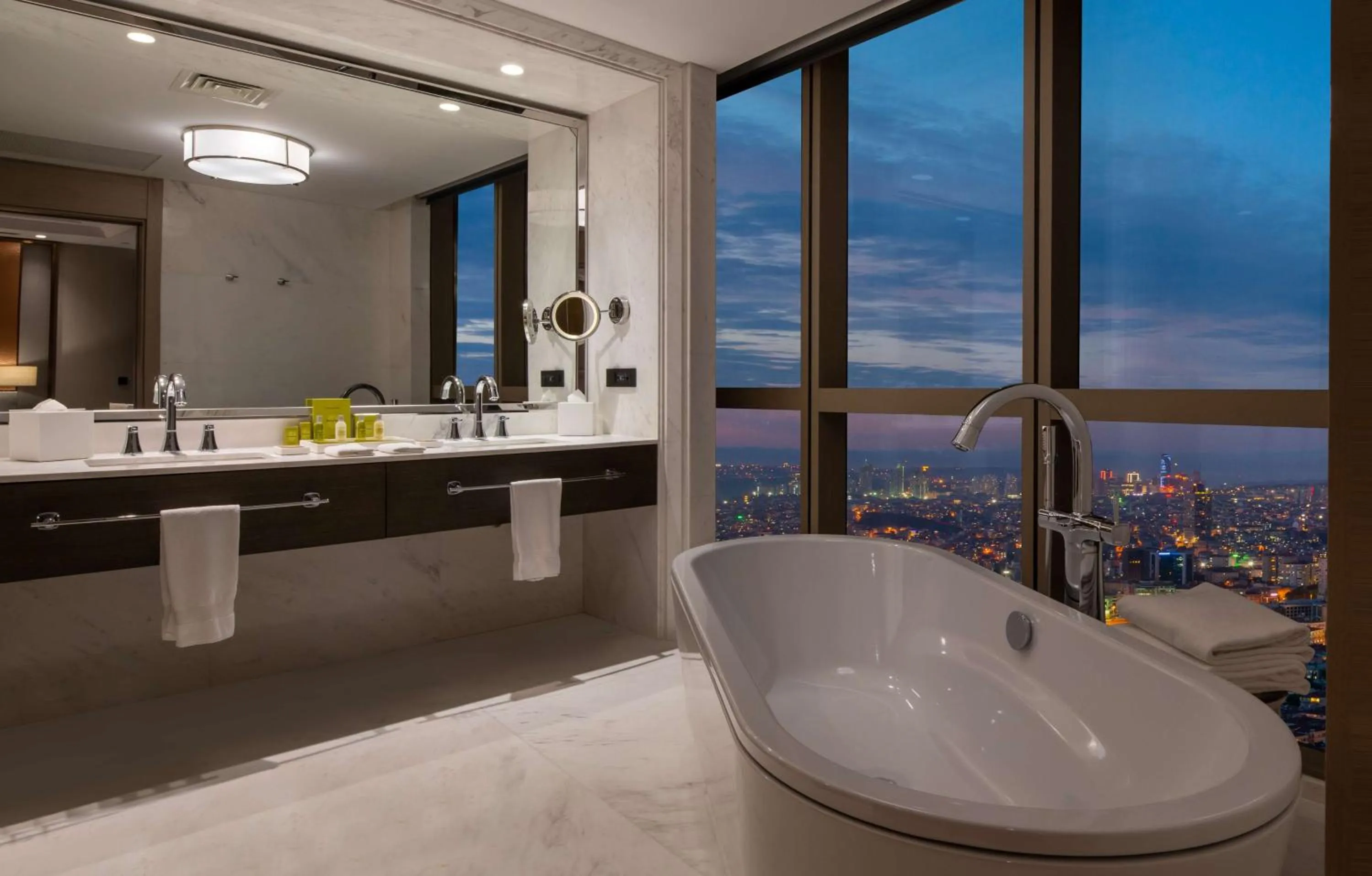 Bathroom in Hilton Mall Of Istanbul