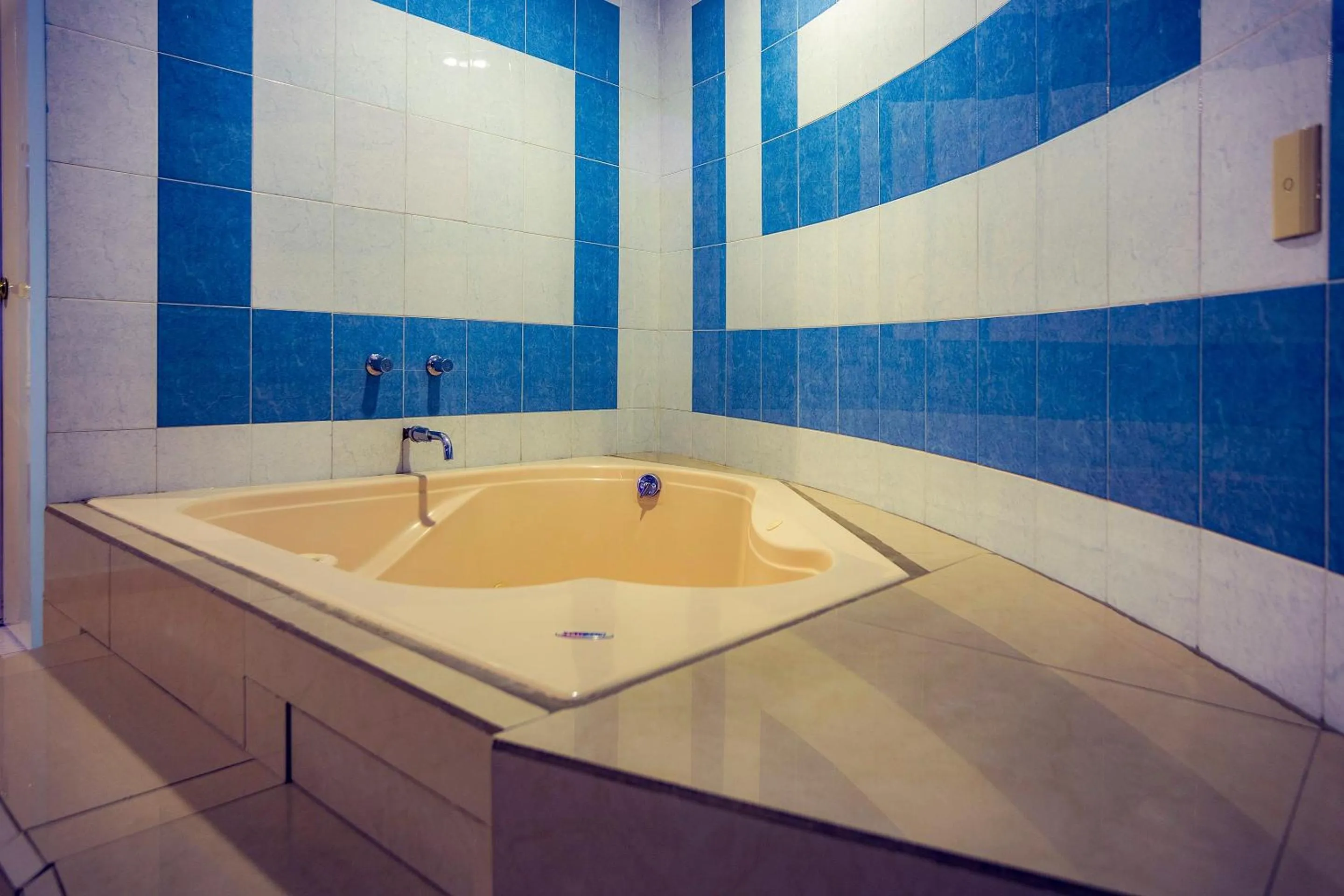 Bathroom in Capital O Hotel Diro, Monterrey