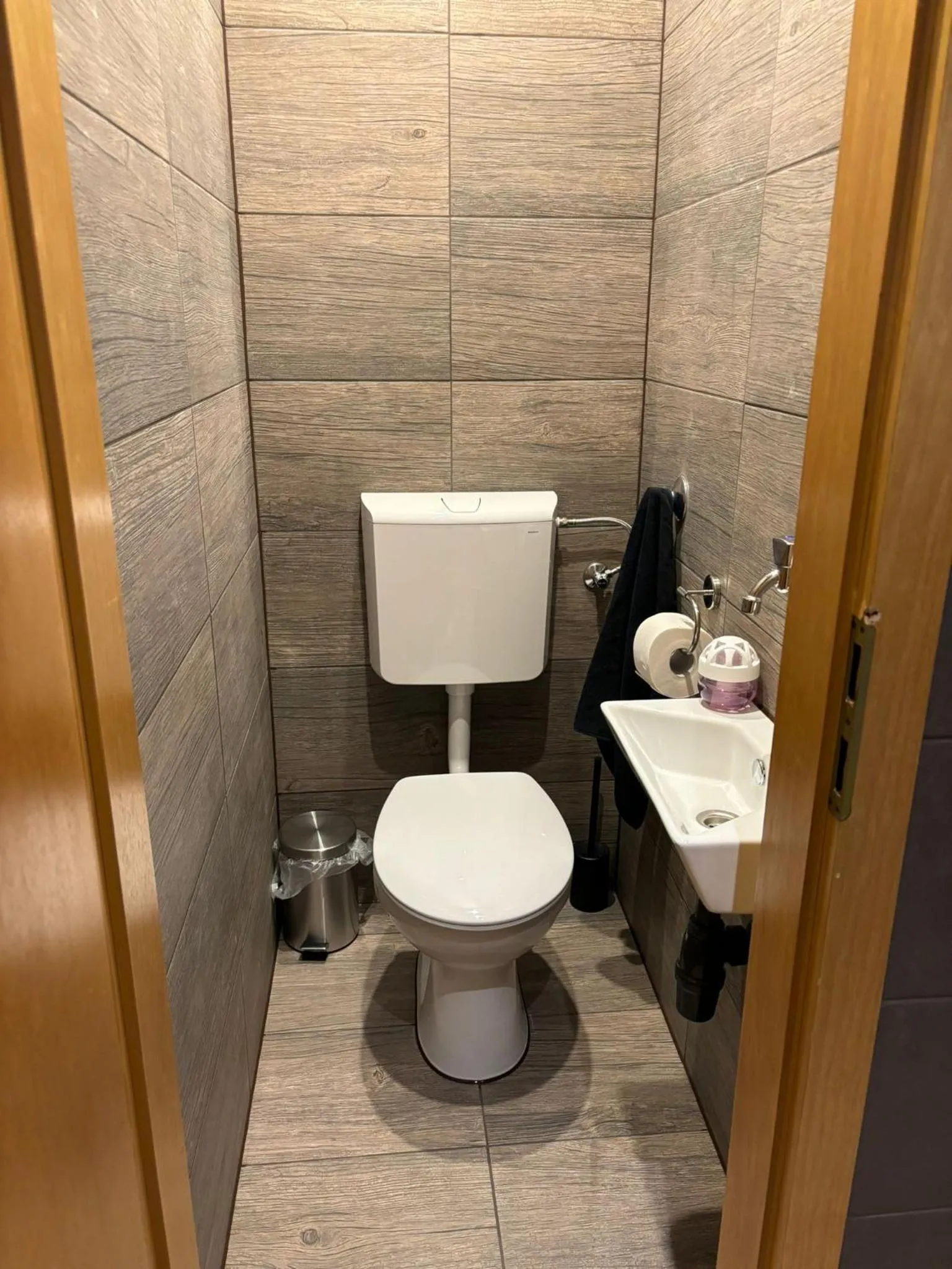 Toilet in Hotel Waldhorn