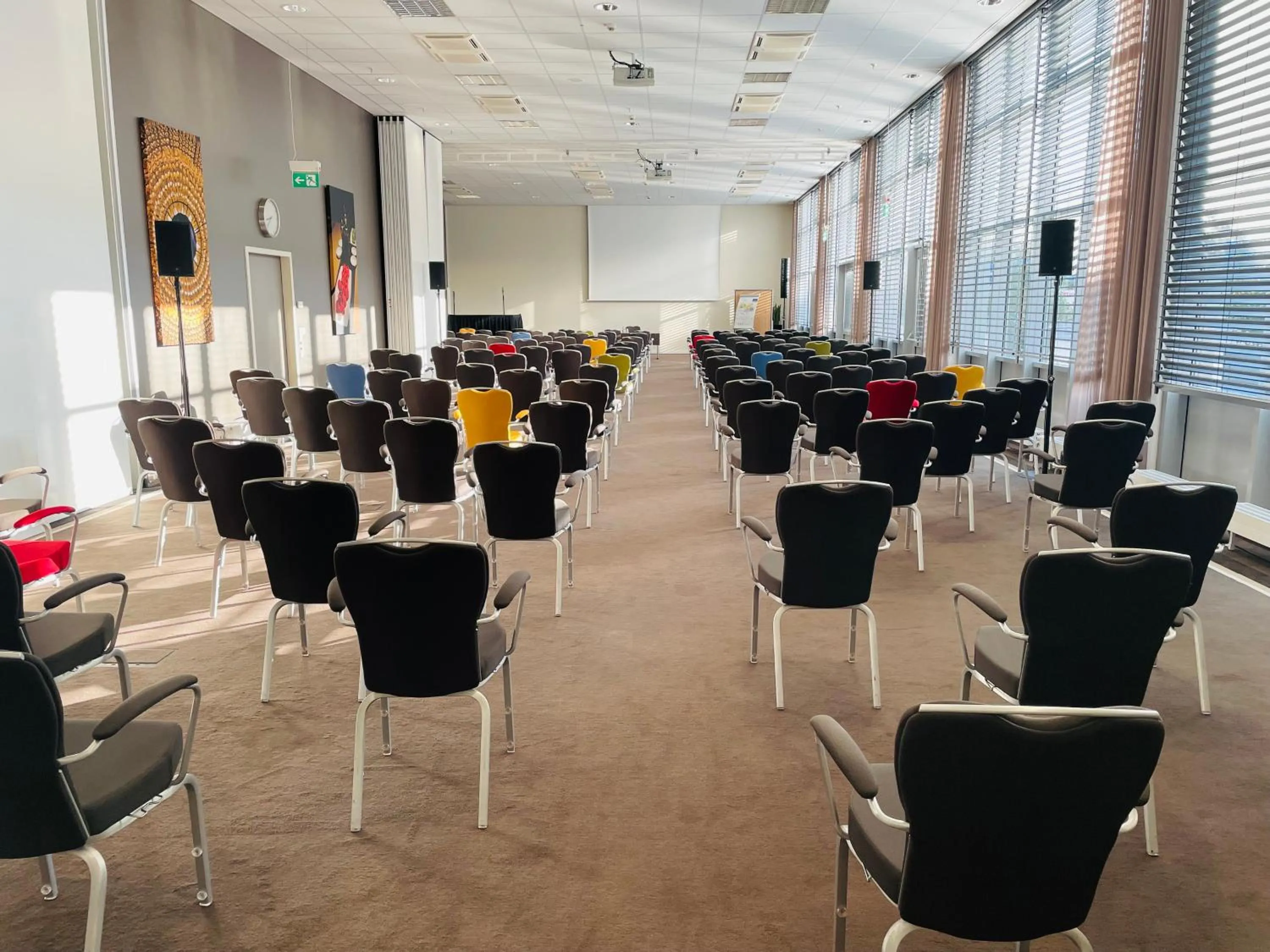 Restaurant/places to eat in Tulip Inn Hotel Düsseldorf Arena - 2 Minuten Fußweg zur Messe