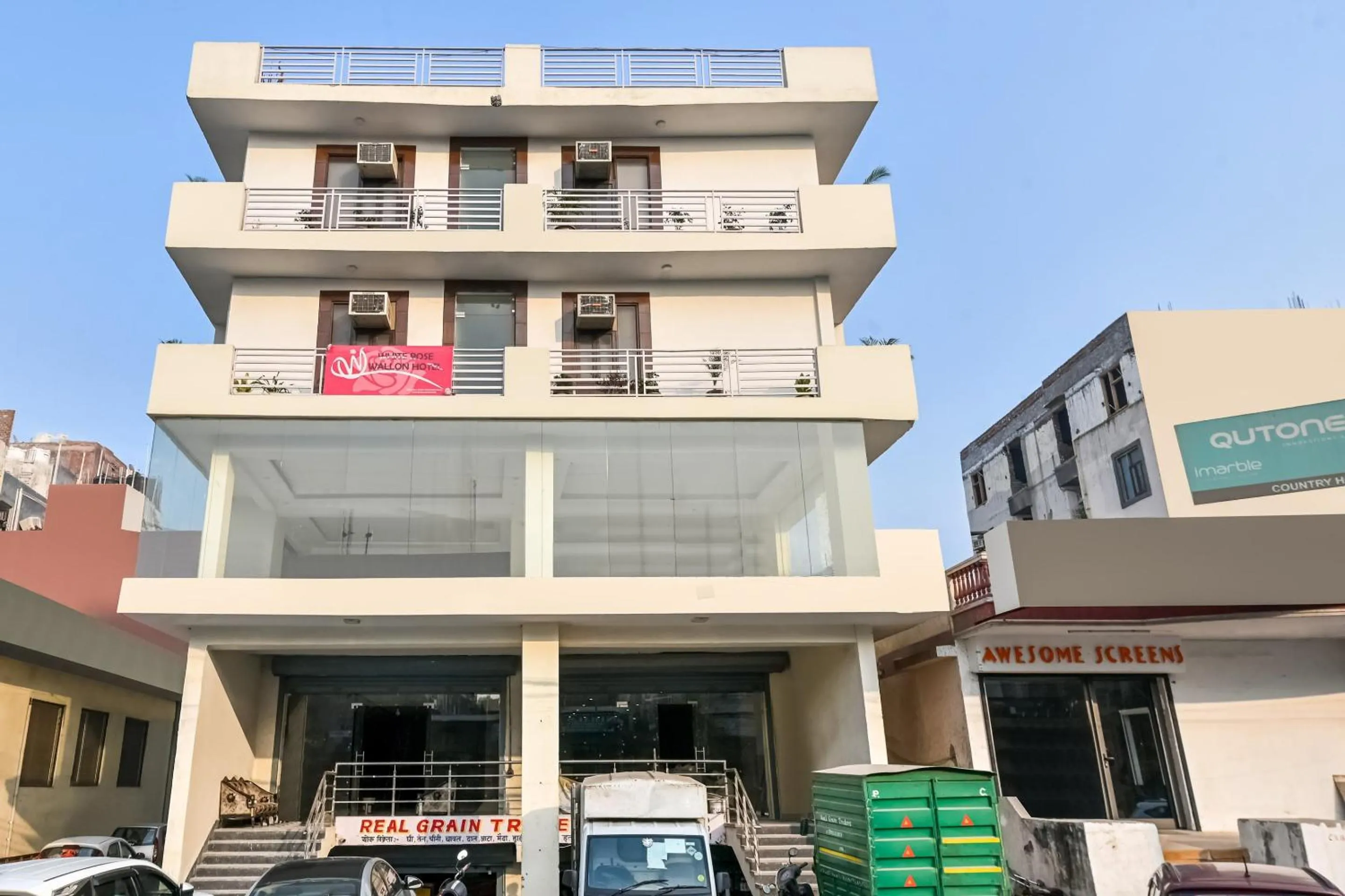Facade/entrance, Property Building in OYO White Rose Wallon Hotel Near Qutab Minar Metro Station