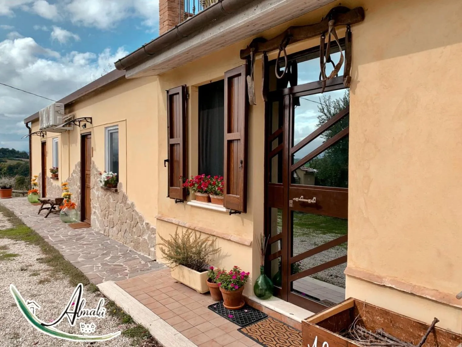 Breakfast in B & B Almalù