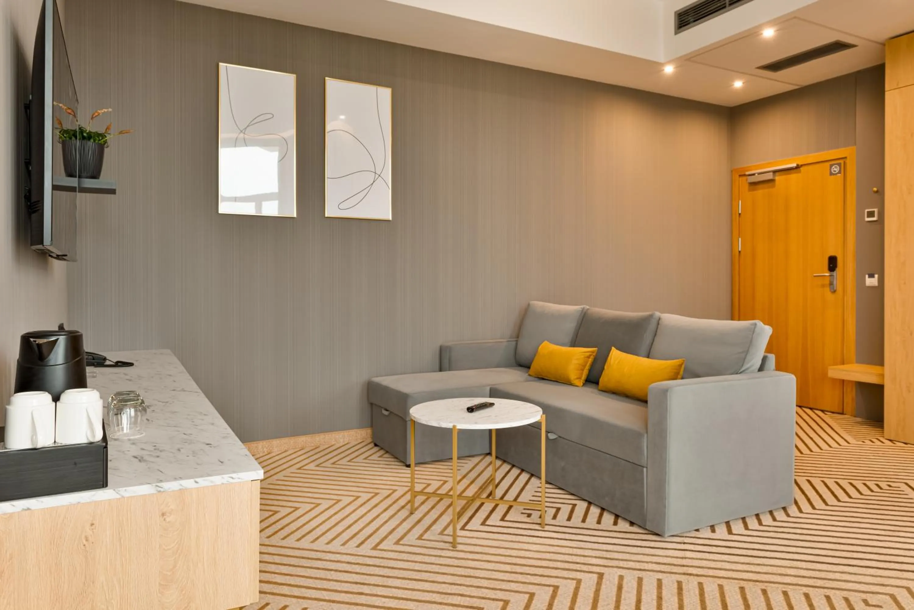 TV and multimedia in Crystal Mountain Hotel Wisła