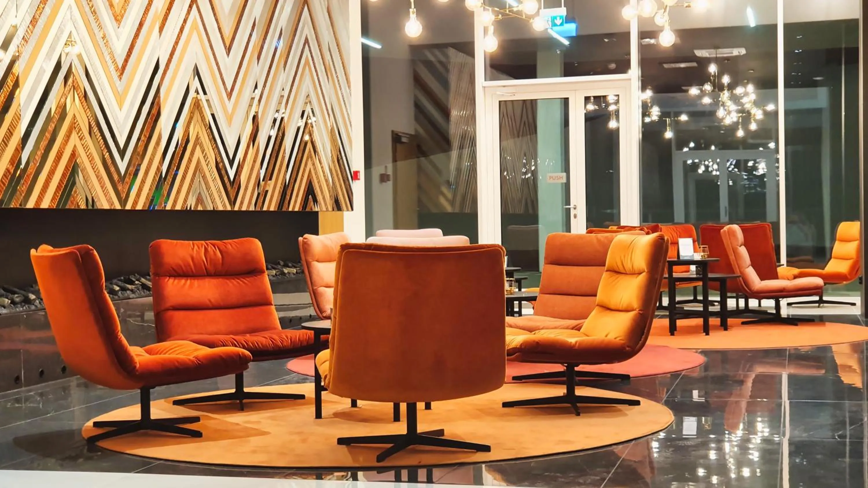 Lounge or bar in Crystal Mountain Hotel Wisła