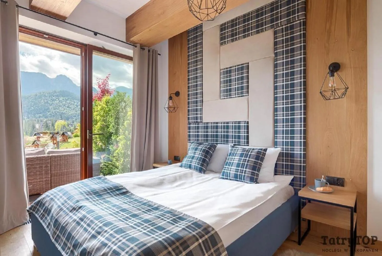 Balcony/Terrace, Bed in Tatra Resort & SPA