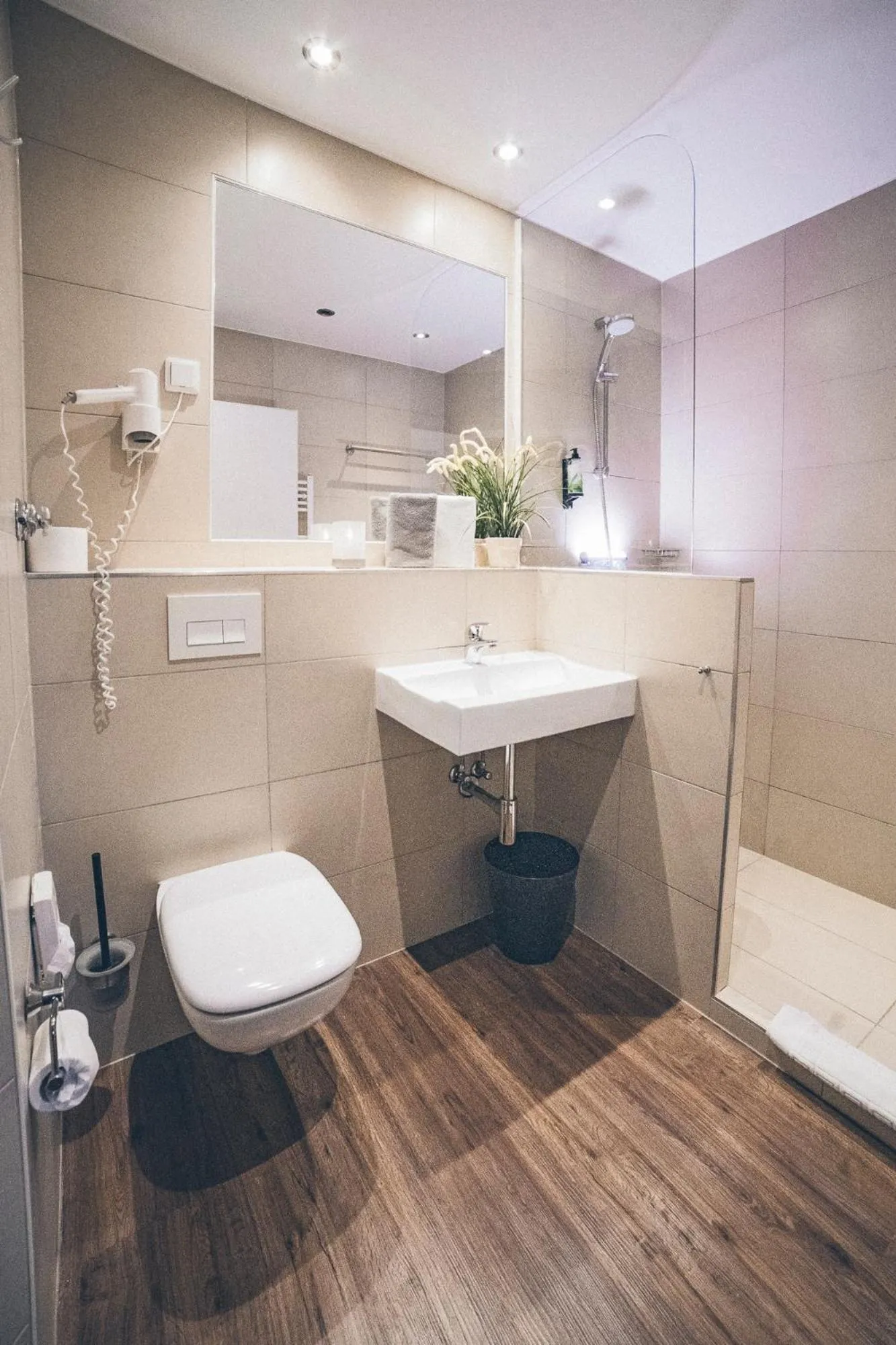 Shower in Gartenstadt Hotel