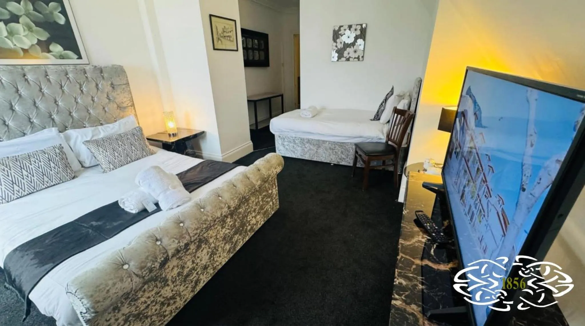 Bed in Royal Marine Hotel Dunoon