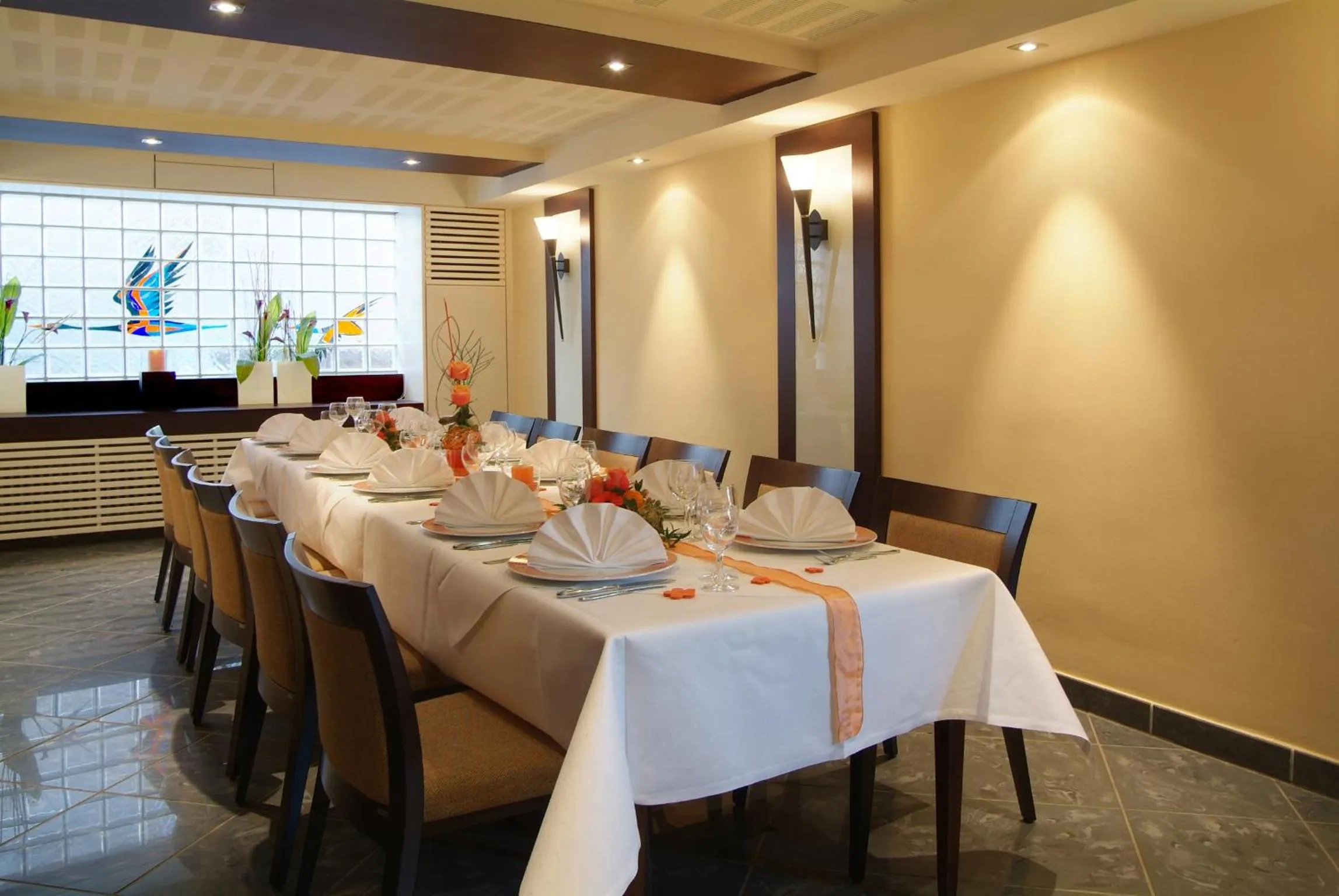 Restaurant/places to eat in Römerhof