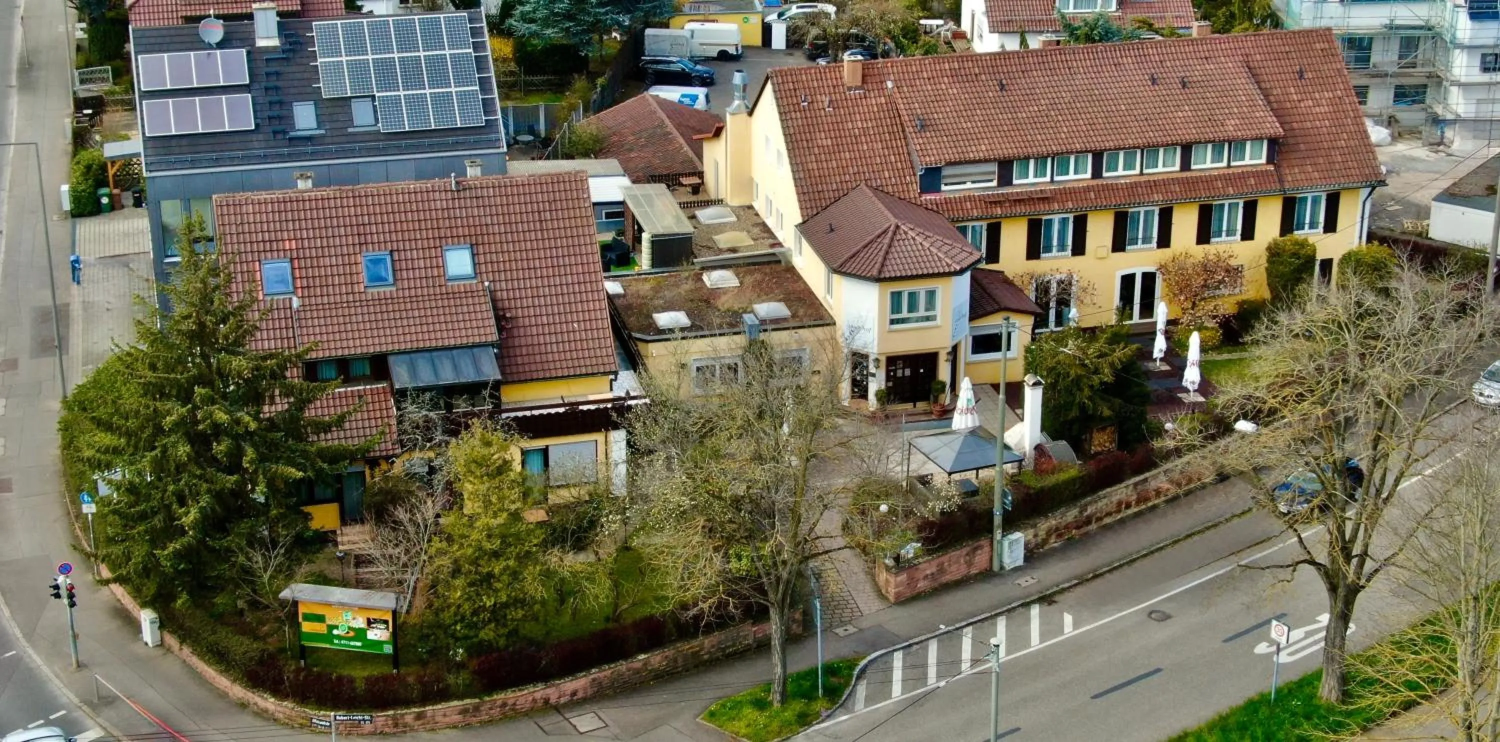 Property building in Römerhof