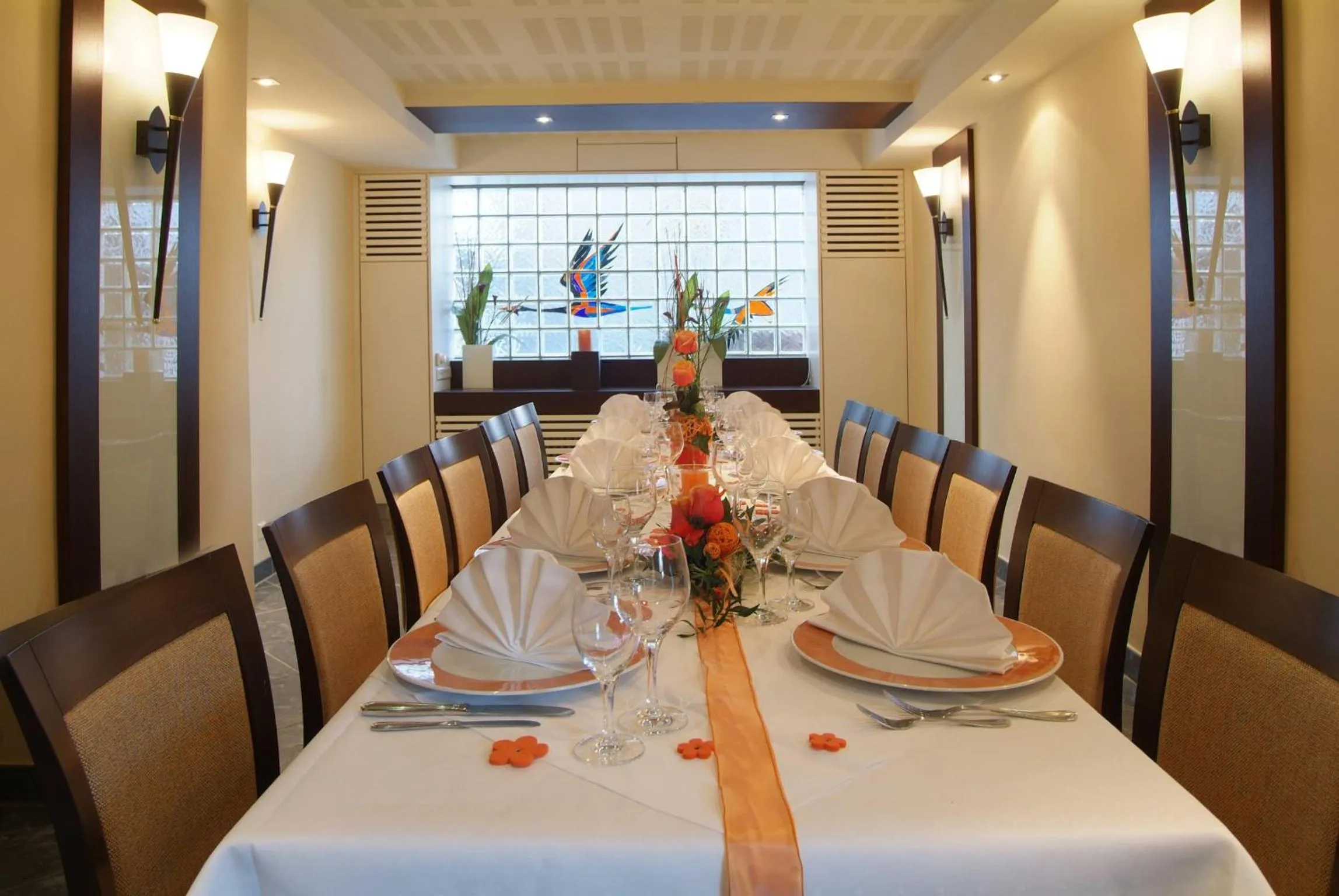 Restaurant/places to eat in Römerhof