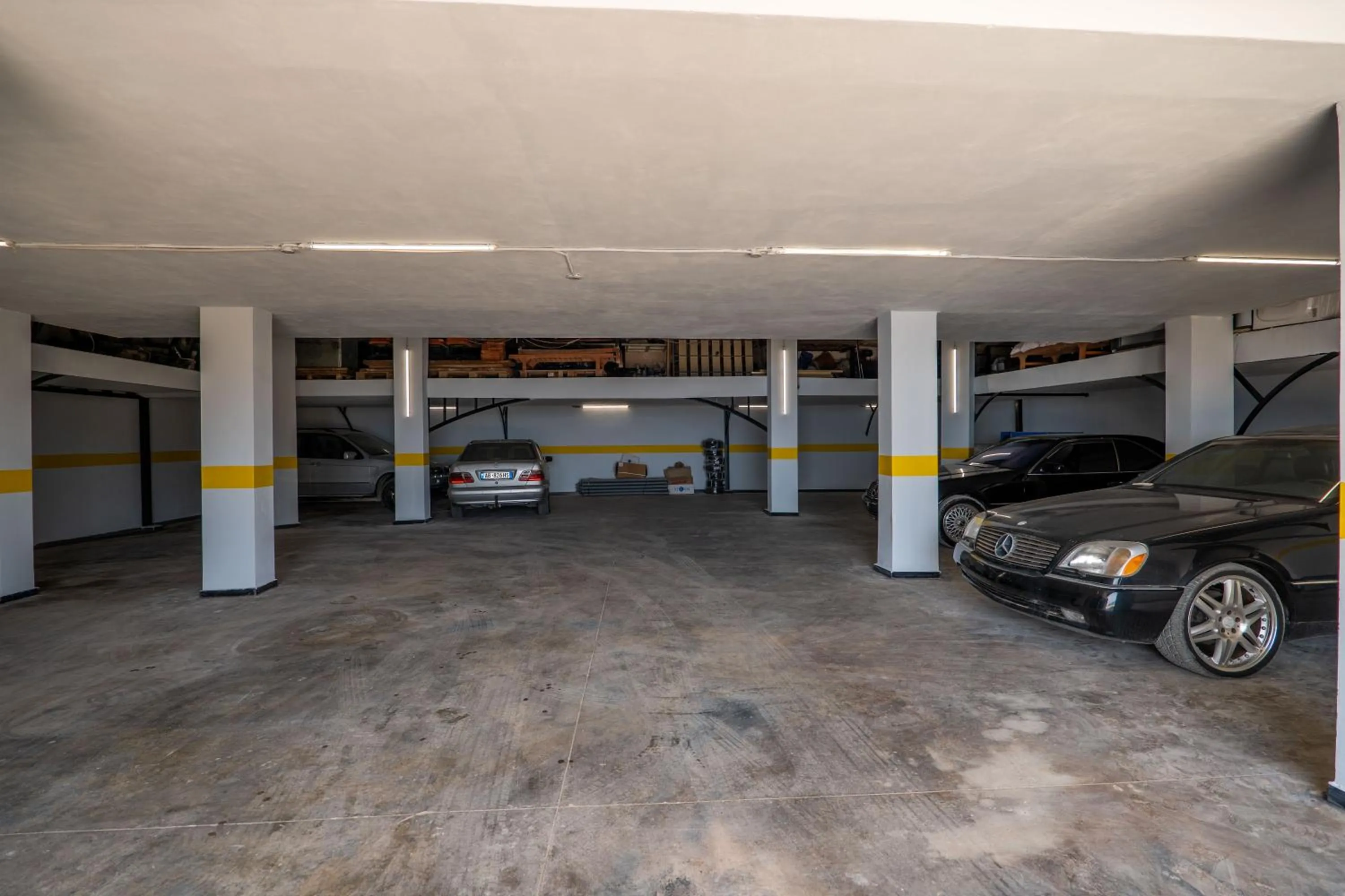 Parking in Art Hotel