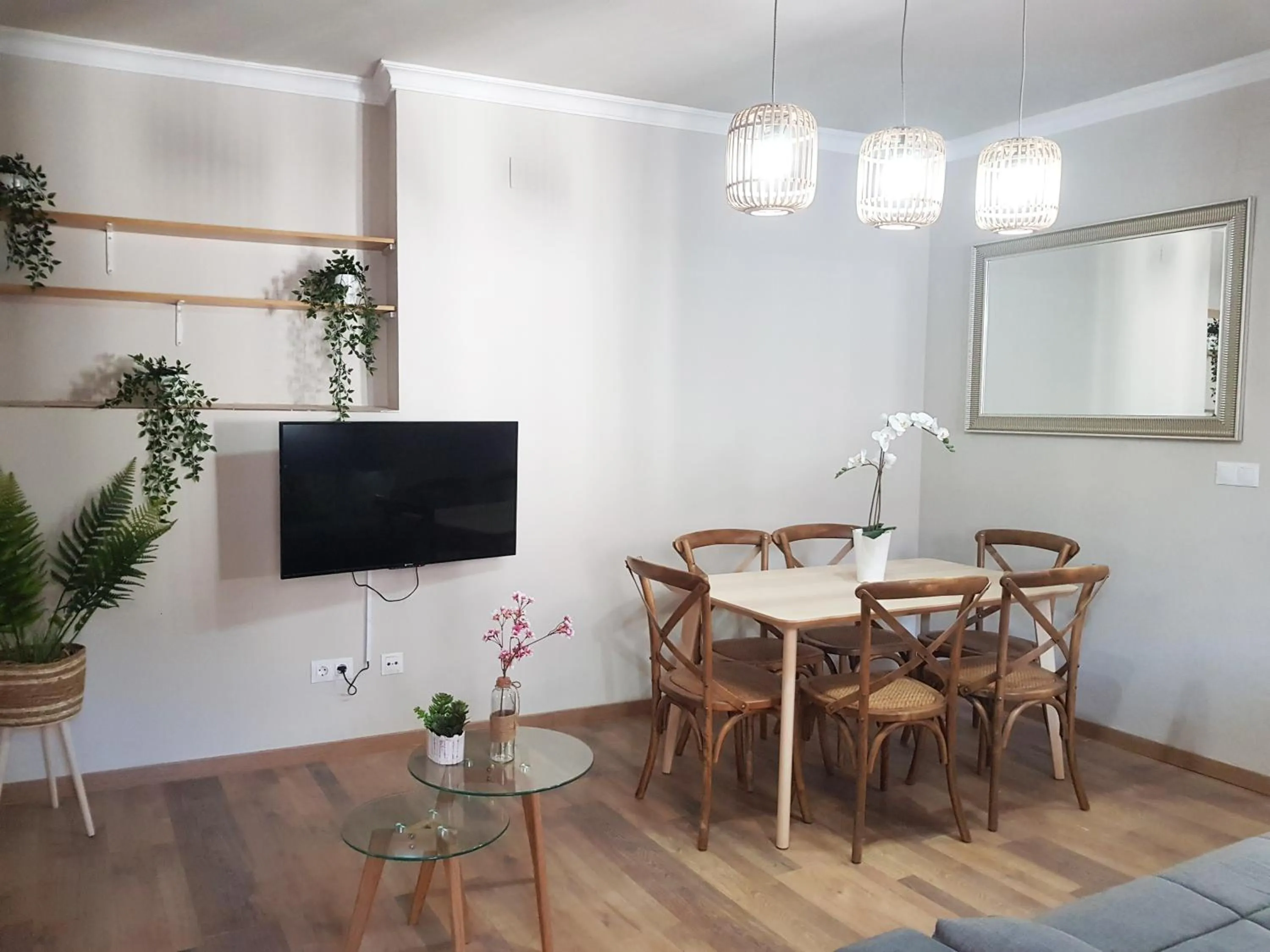 Dining area in Apartamentos Alhambra Granada 3000
