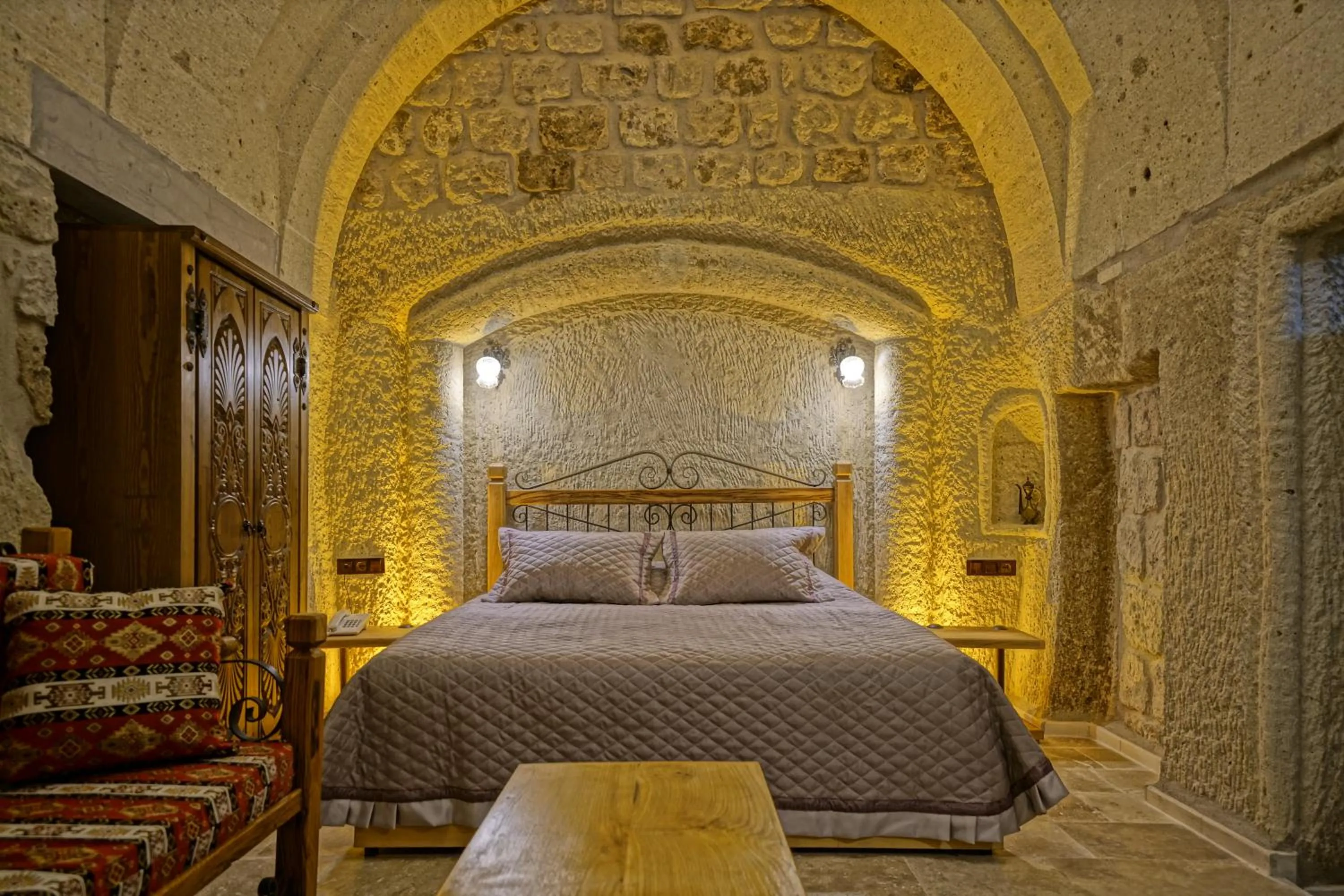 Bed in Cappadocia Cave Lodge