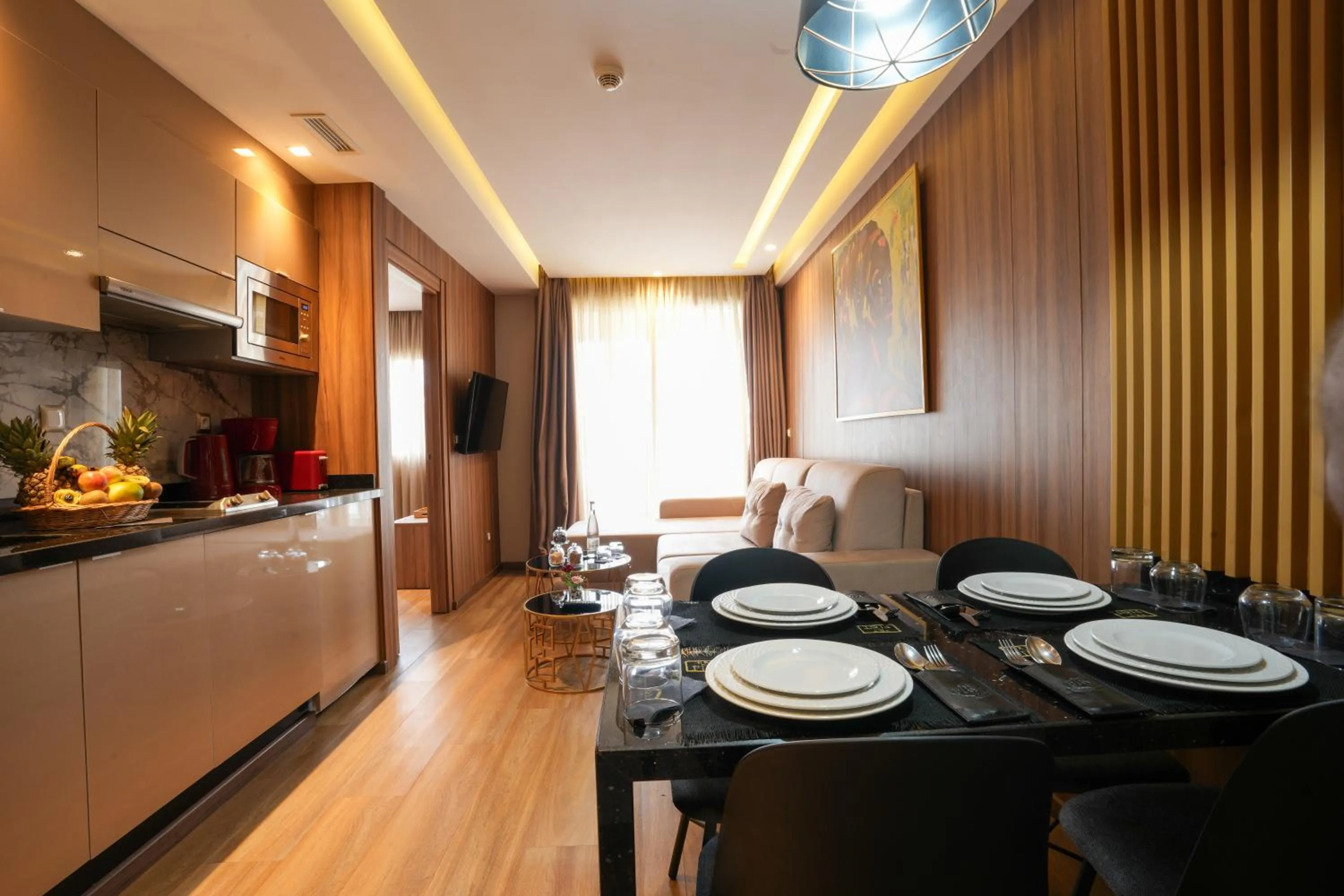 Dining area in First Suites Hôtel