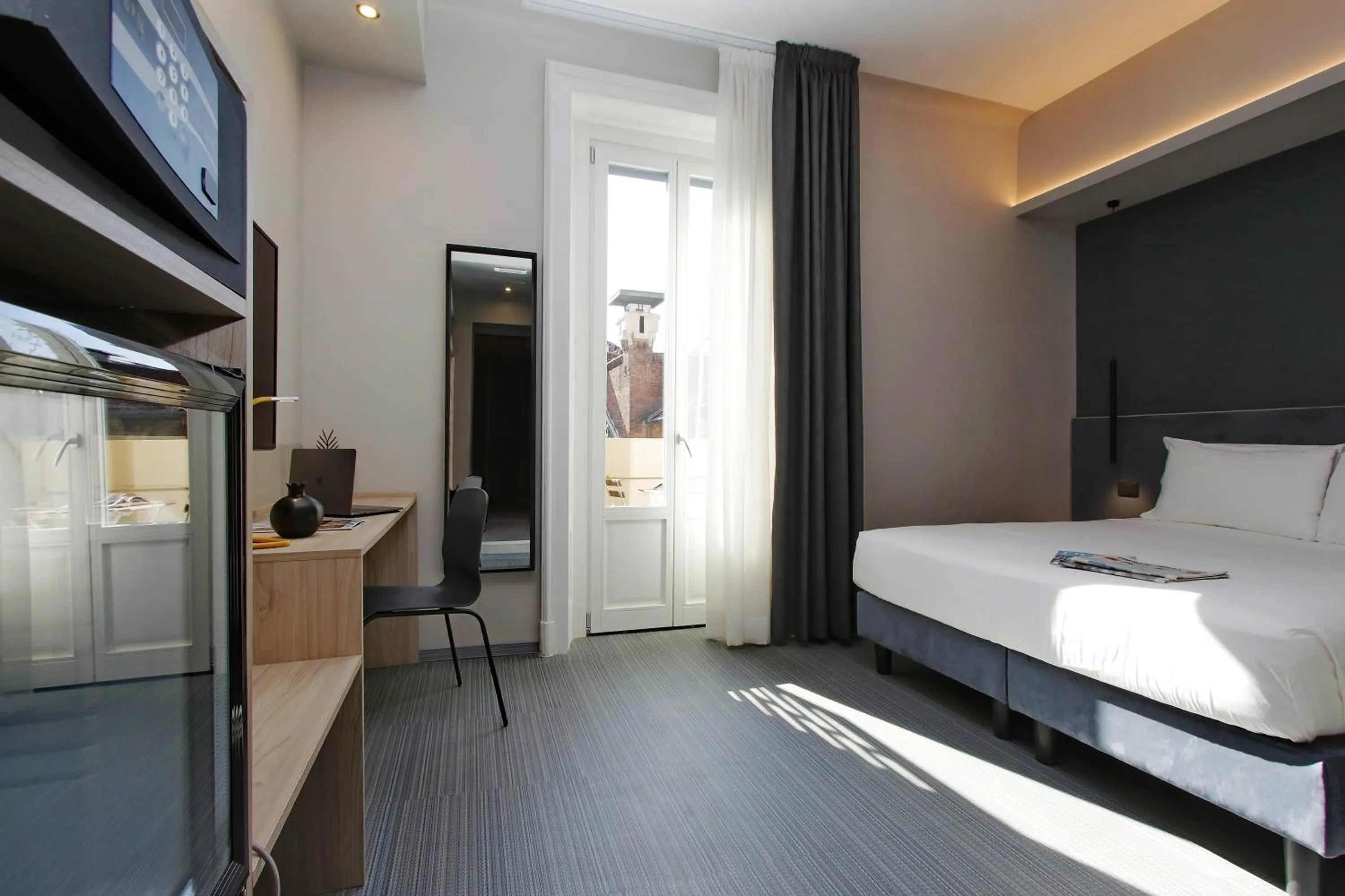 Bed in Vico Fashion District