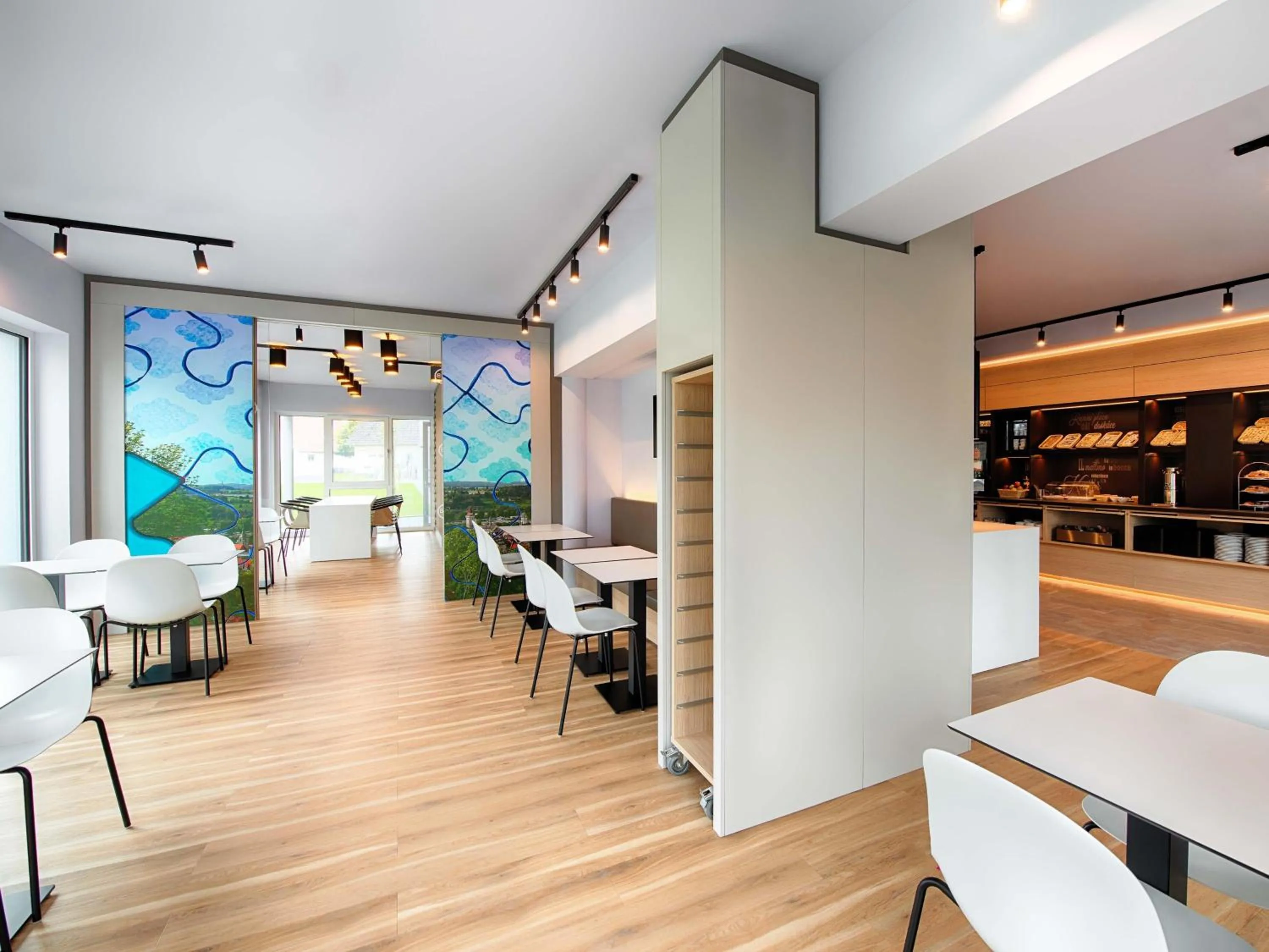 Lobby or reception in B&B Hotel Ravensburg