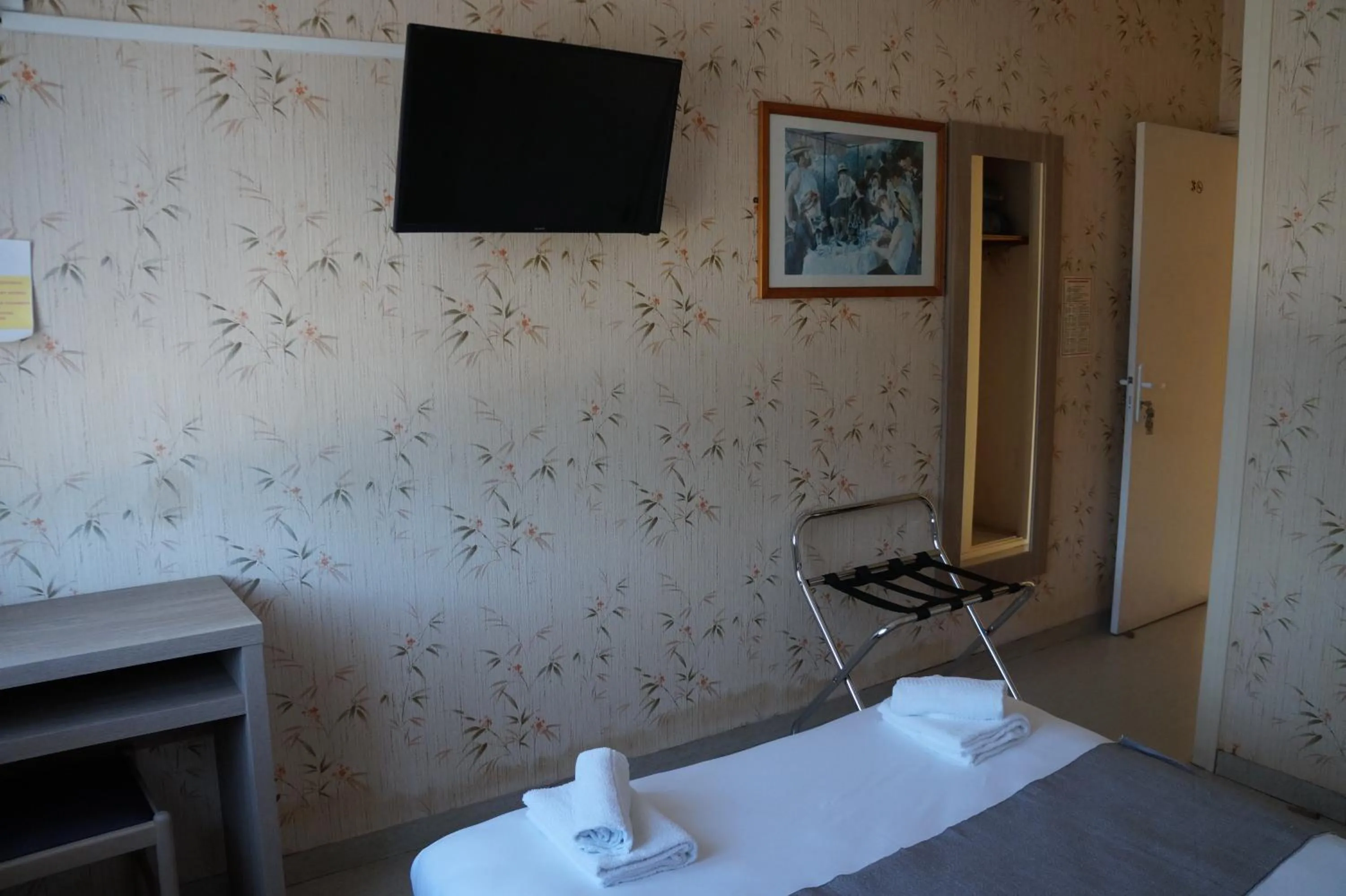 Double Room in Hotel Pinede