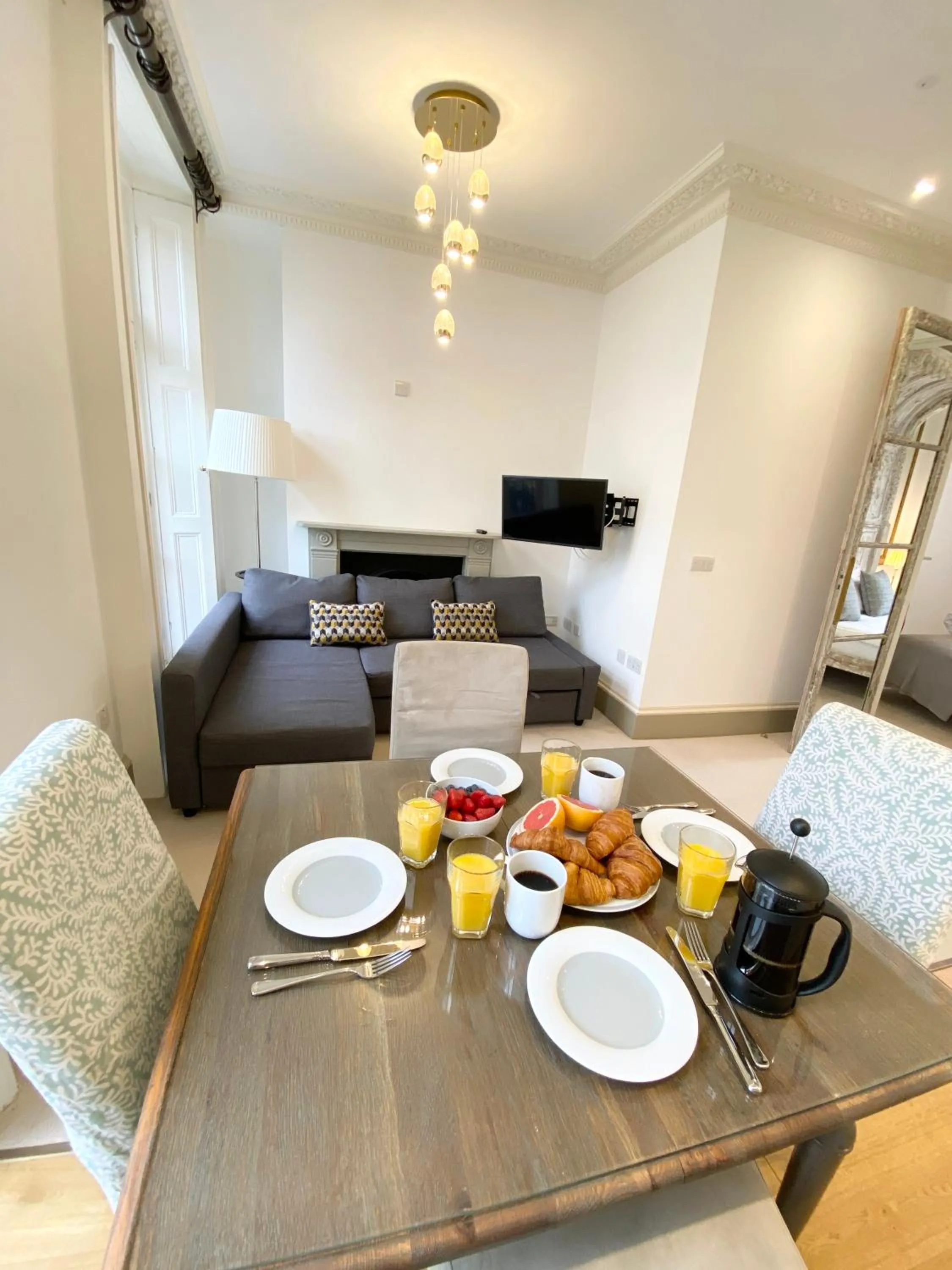 Coffee/tea facilities in Stylish Apartments in Pimlico & Westminster