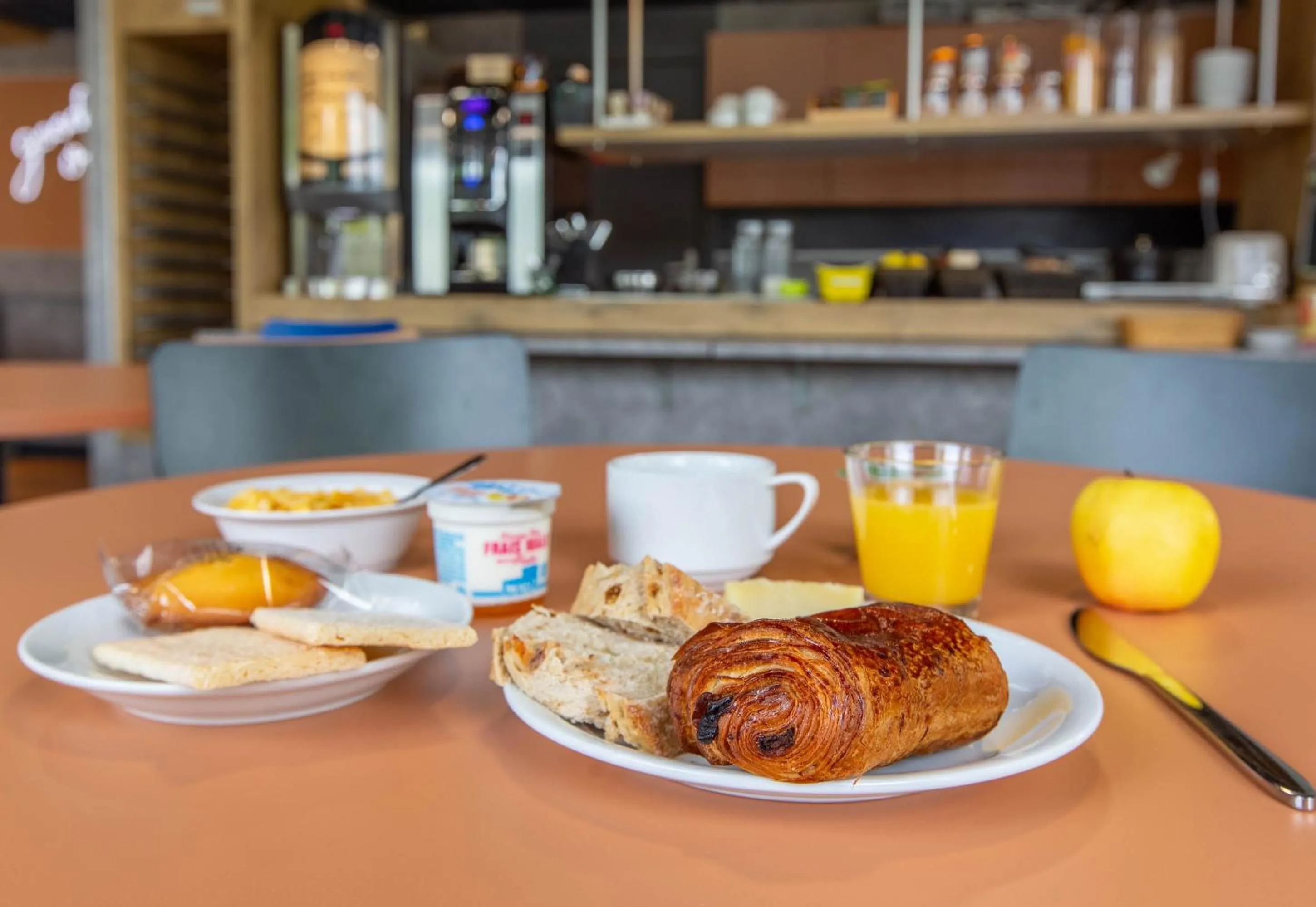 Breakfast in B&B HOTEL Châteauroux A20 L'Occitane