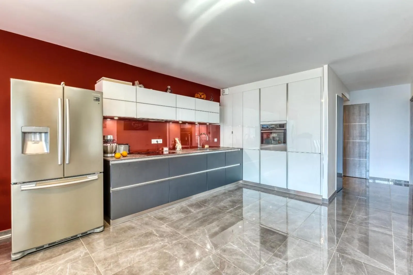 Two-Bedroom Apartment with Lake View in le panorama du lac