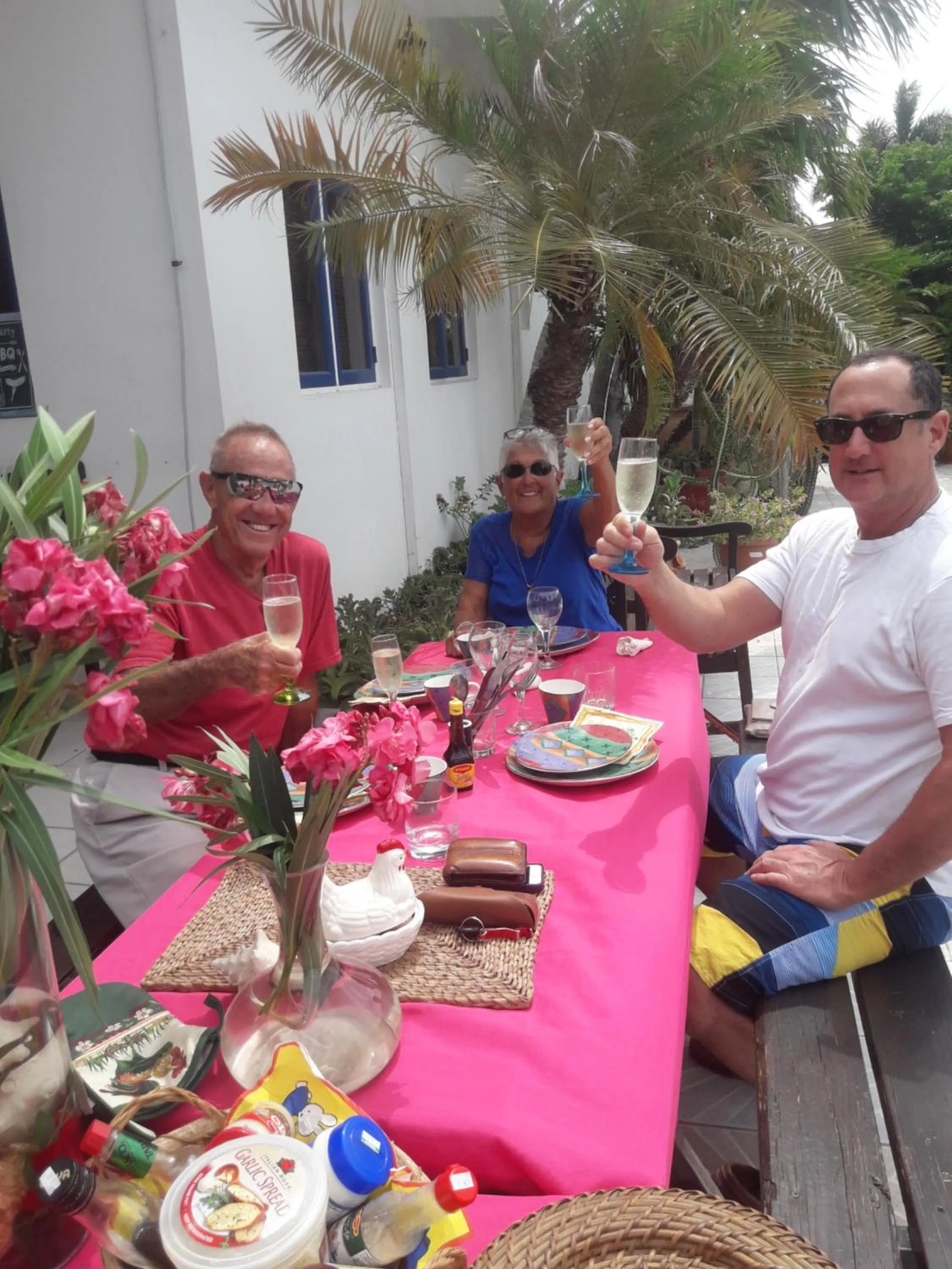 Dining area in HARMONY Hotel Hostel Aruba