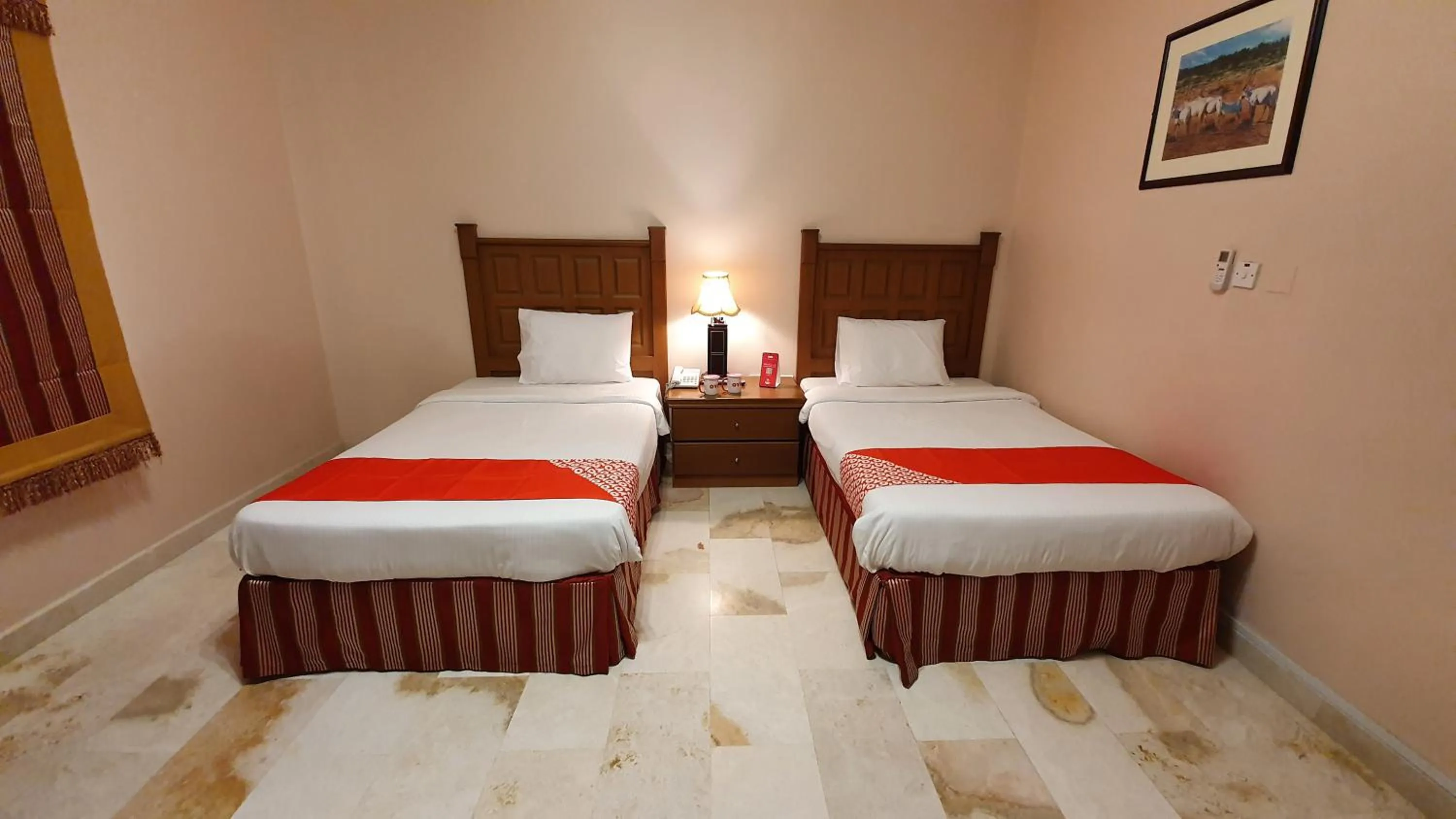 Bedroom in Hotel Golden Oasis