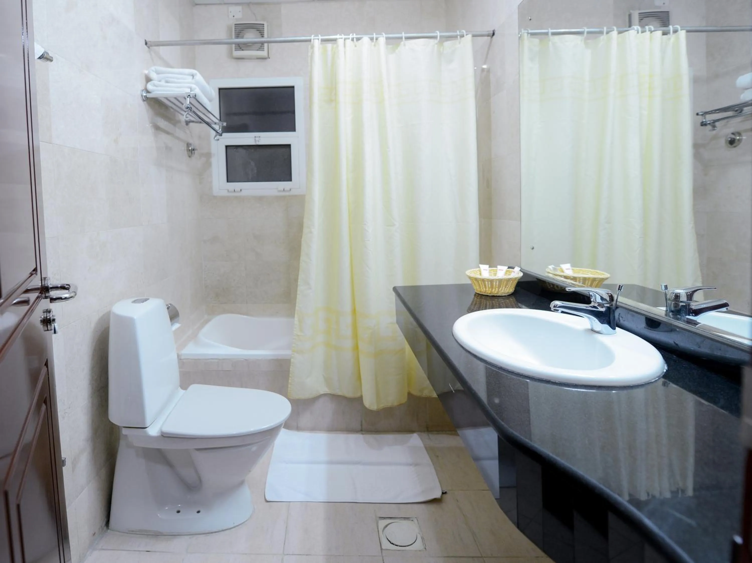 Bathroom in Hotel Golden Oasis