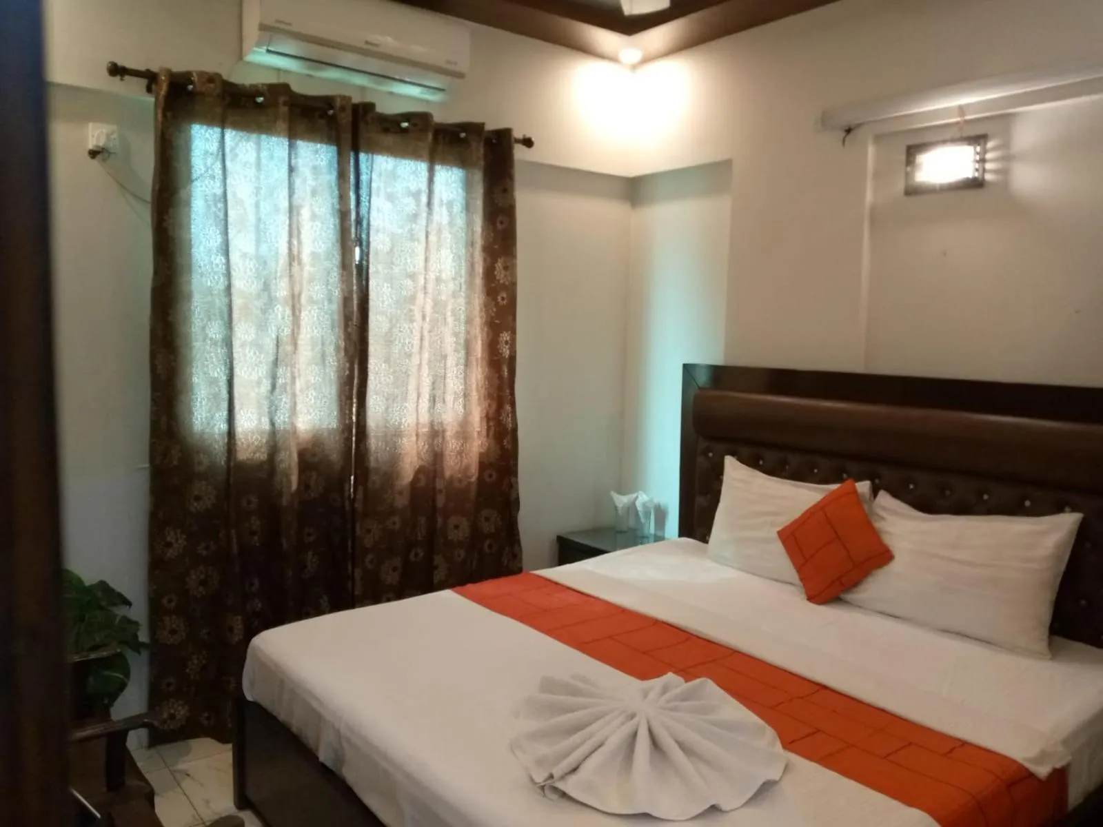 Photo of the whole room in GOHO Rooms Badar