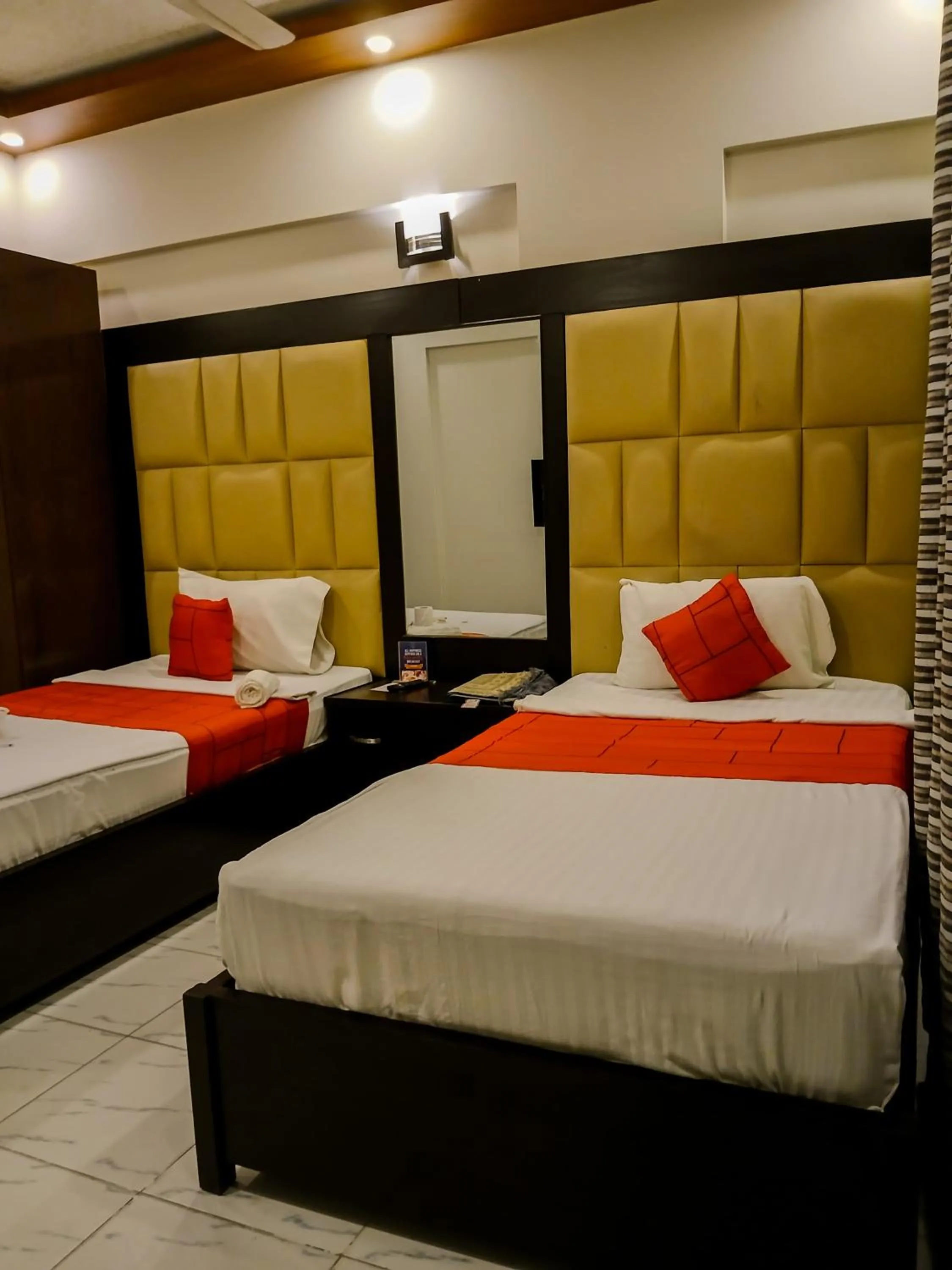 Bed in GOHO Rooms Badar