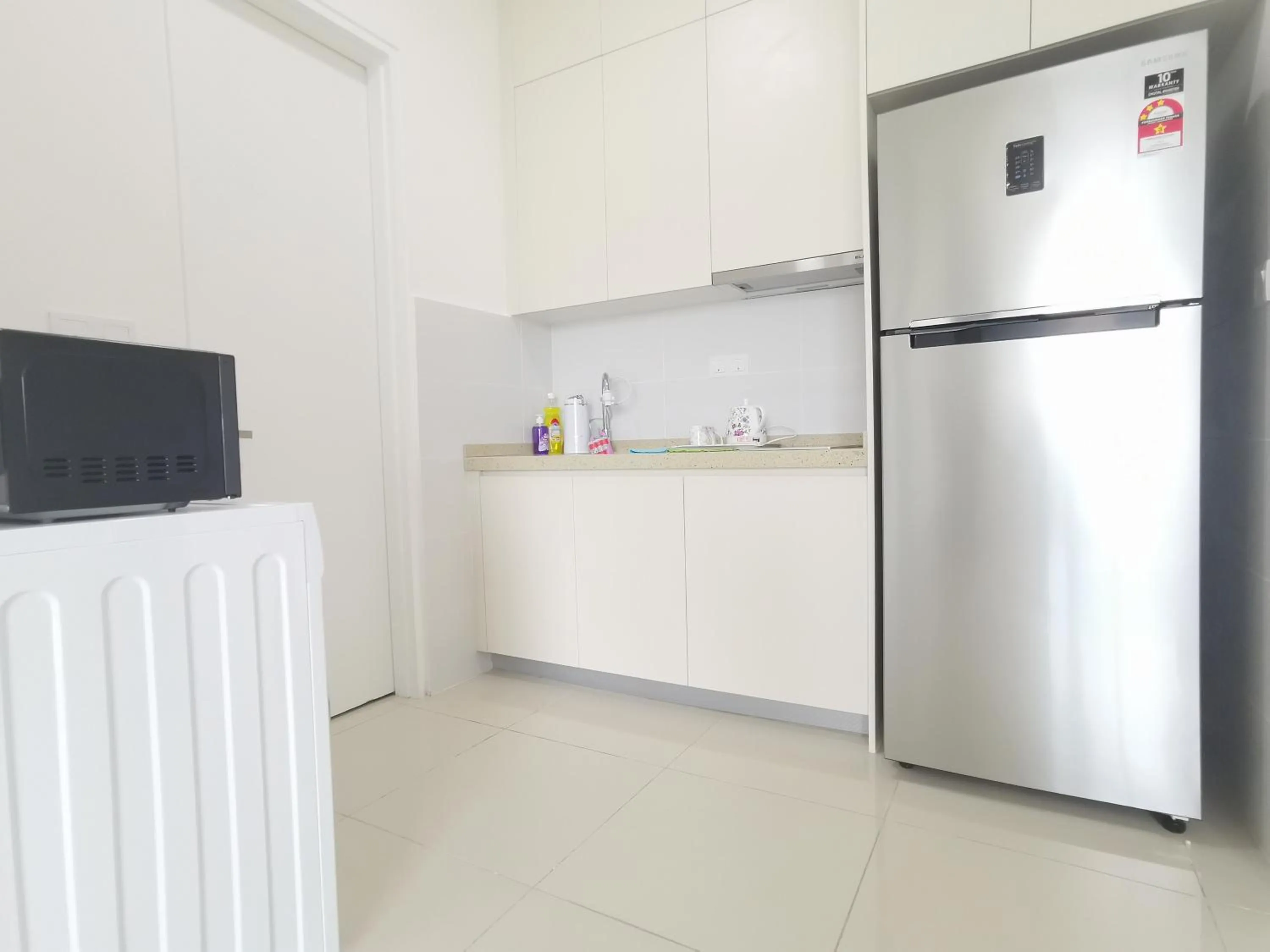 Kitchen or kitchenette in The M@Macrolink by Home Owner