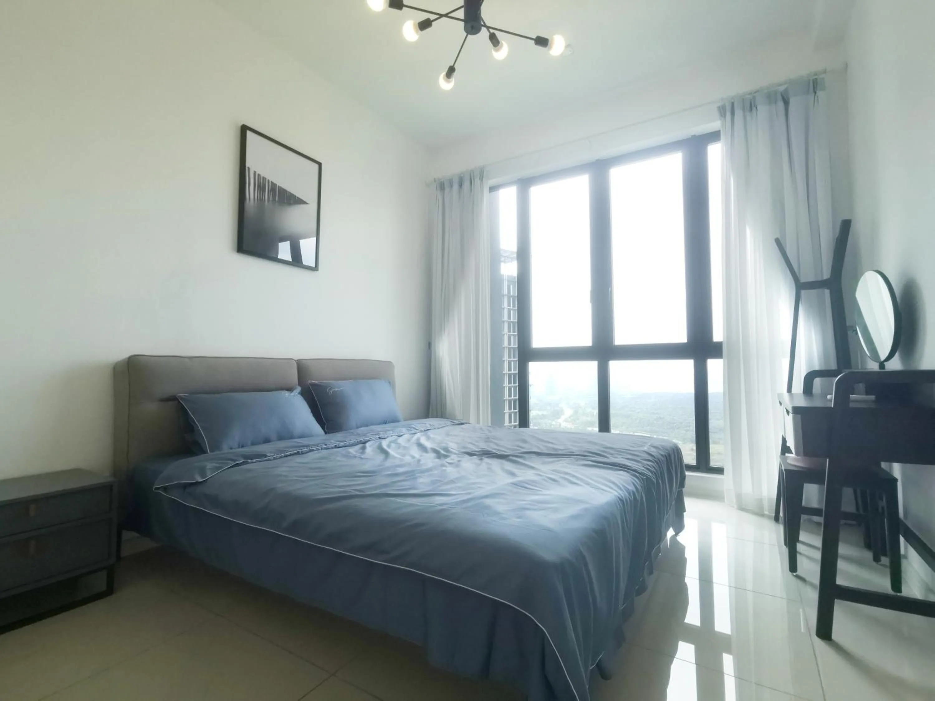 Bed in The Elysia Park Residence by Home Owner