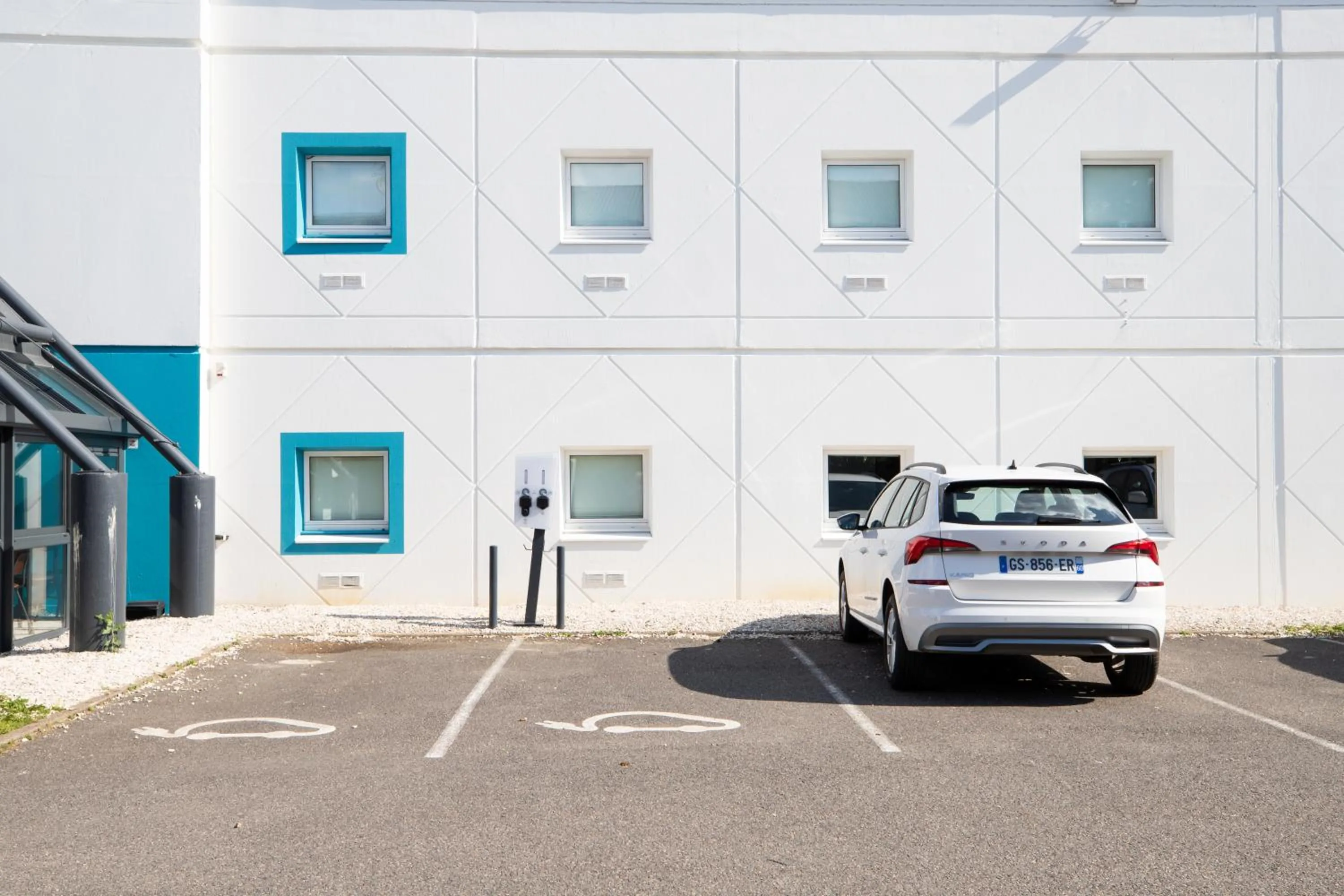 Parking in Kyriad Direct Nevers Nord - Varennes Vauzelles