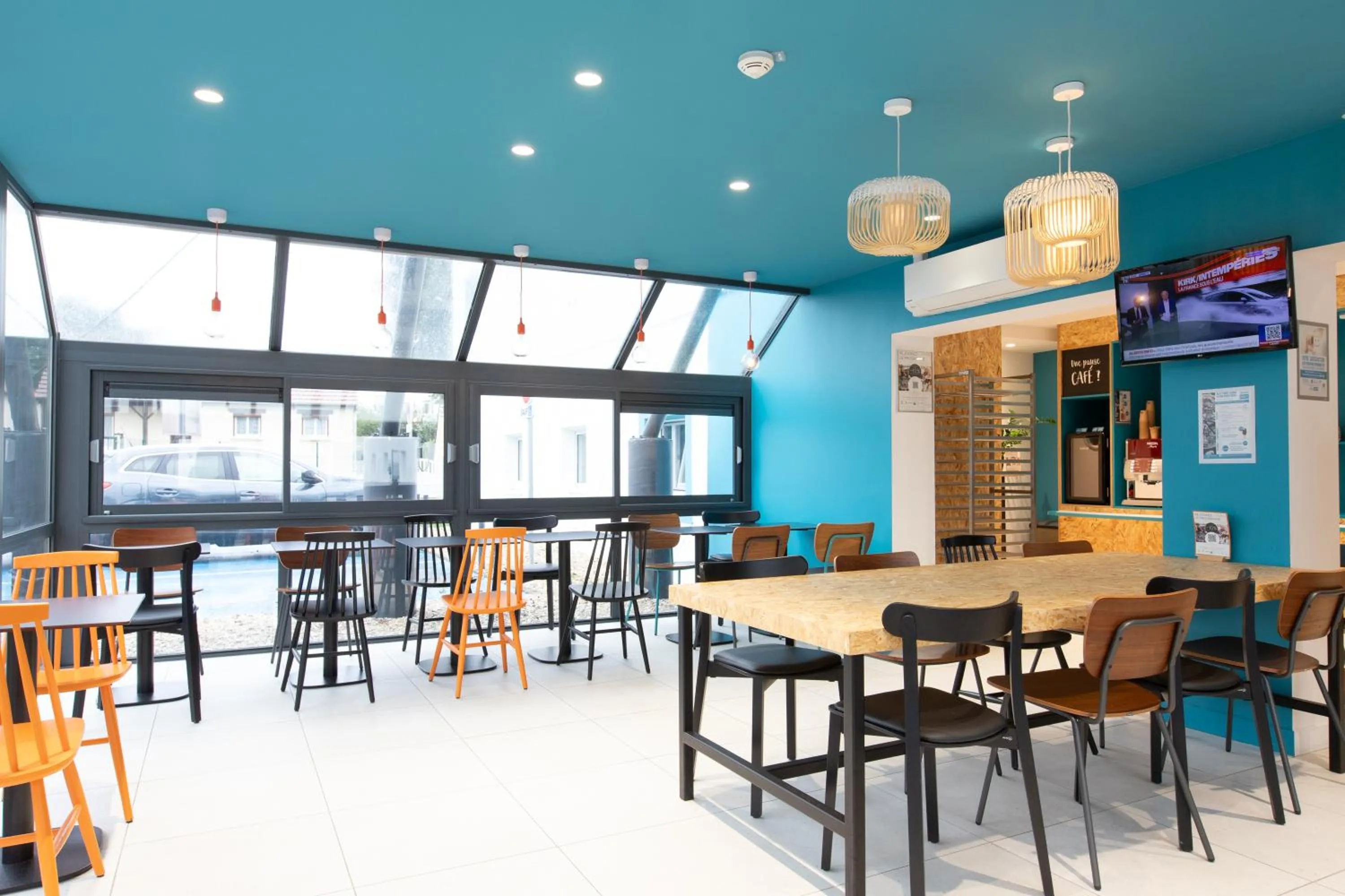 Seating area in Kyriad Direct Nevers Nord - Varennes Vauzelles