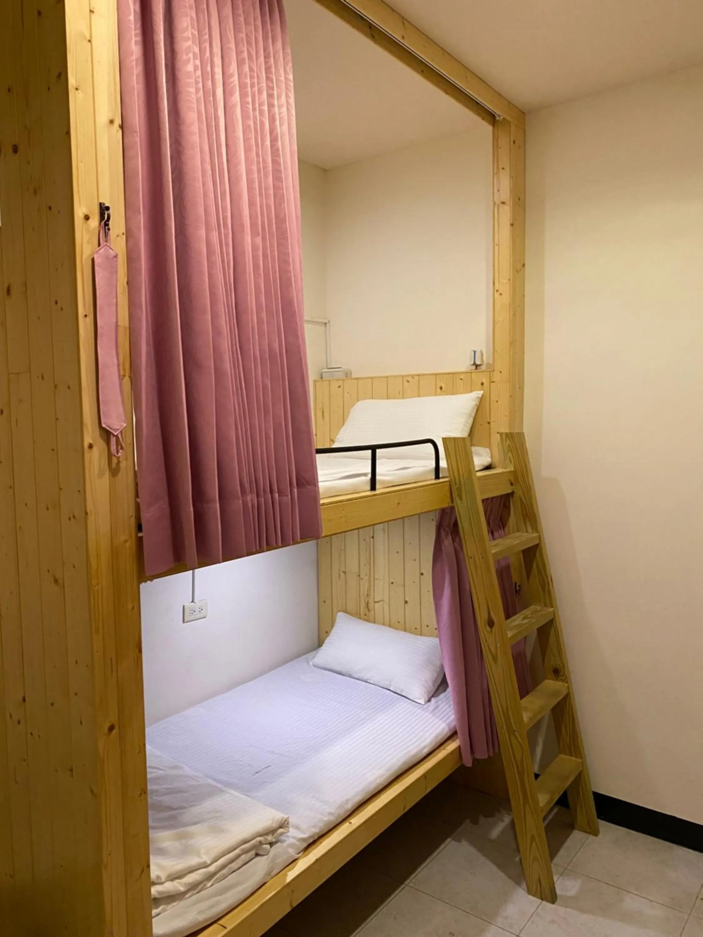 Bed in Kenting Heng-Chung Art Hostel