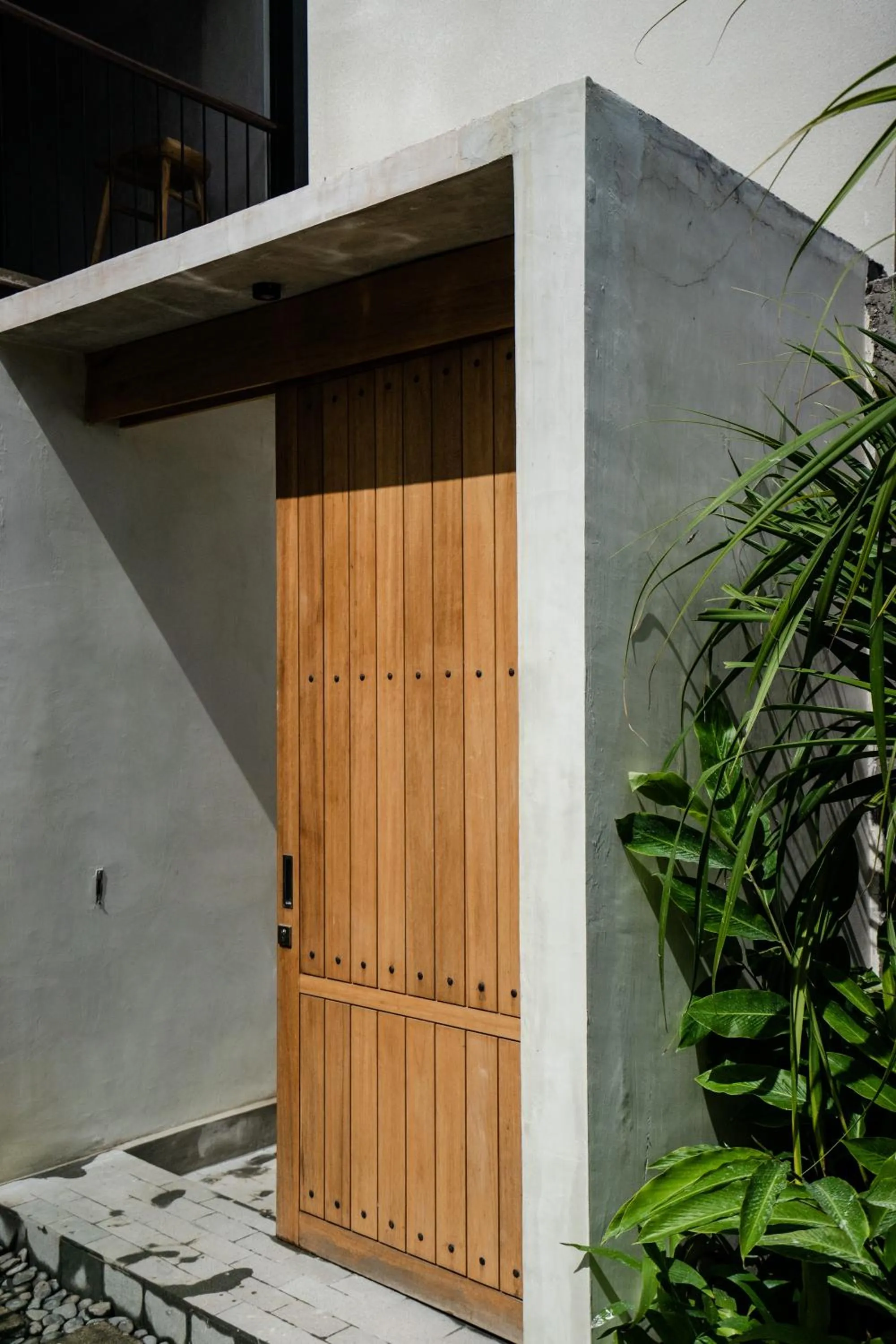 Area and facilities in The Saren