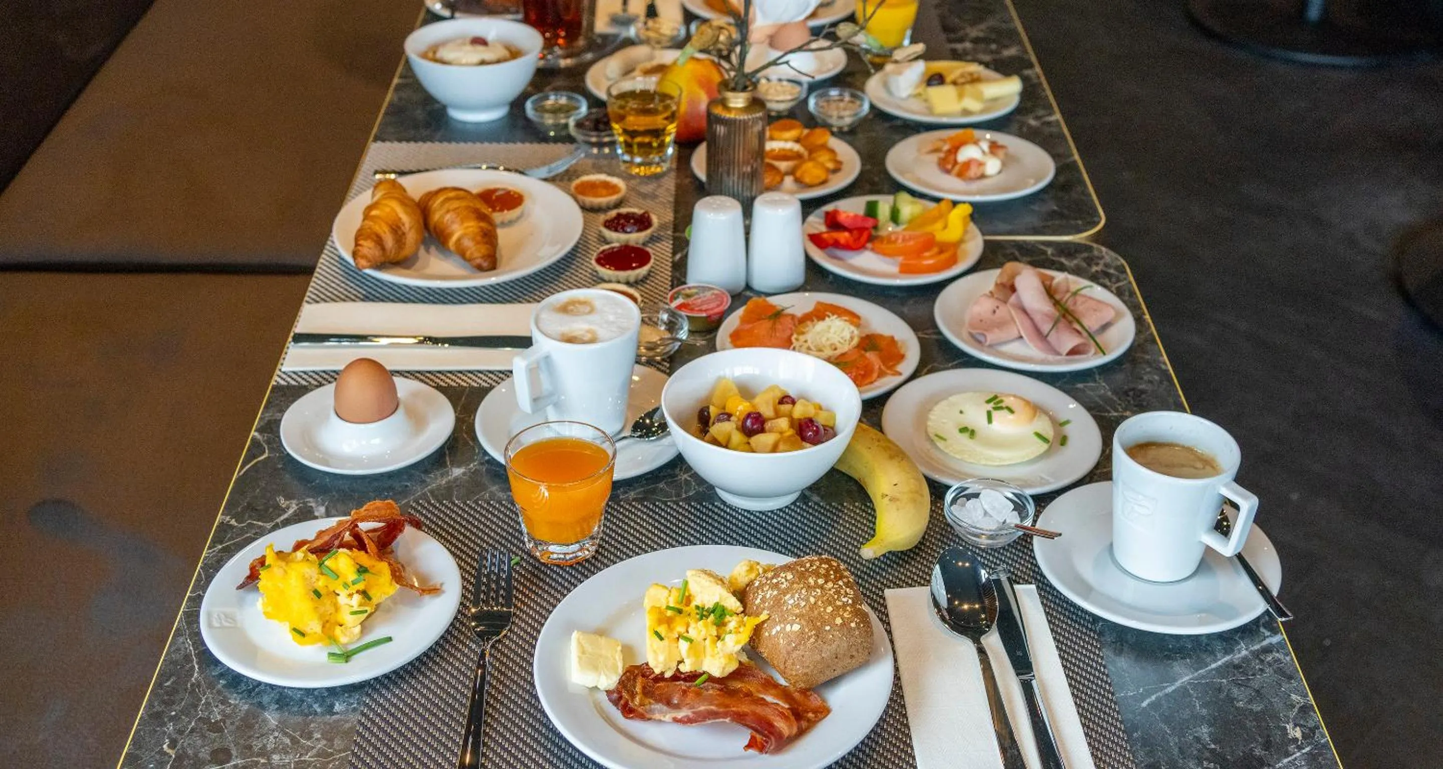 Breakfast in PLAZA Premium Parkhotel Neu-Ulm