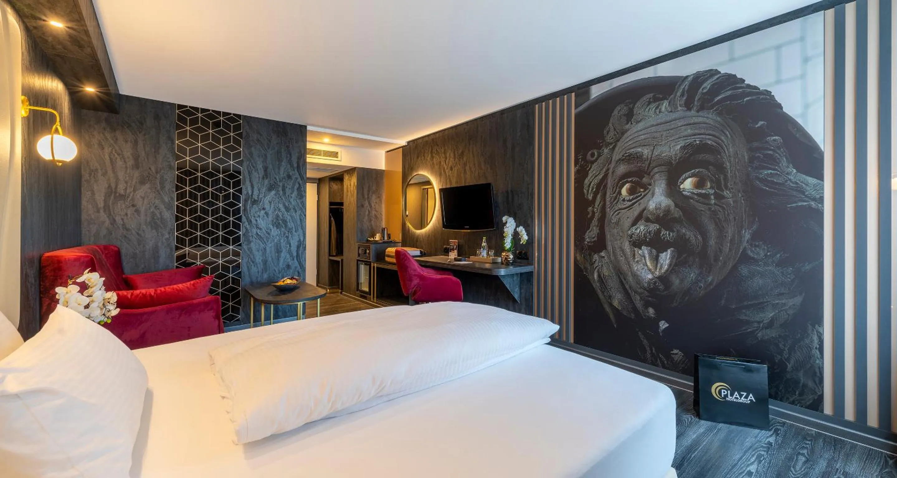 Photo of the whole room, Bed in PLAZA Premium Parkhotel Neu-Ulm